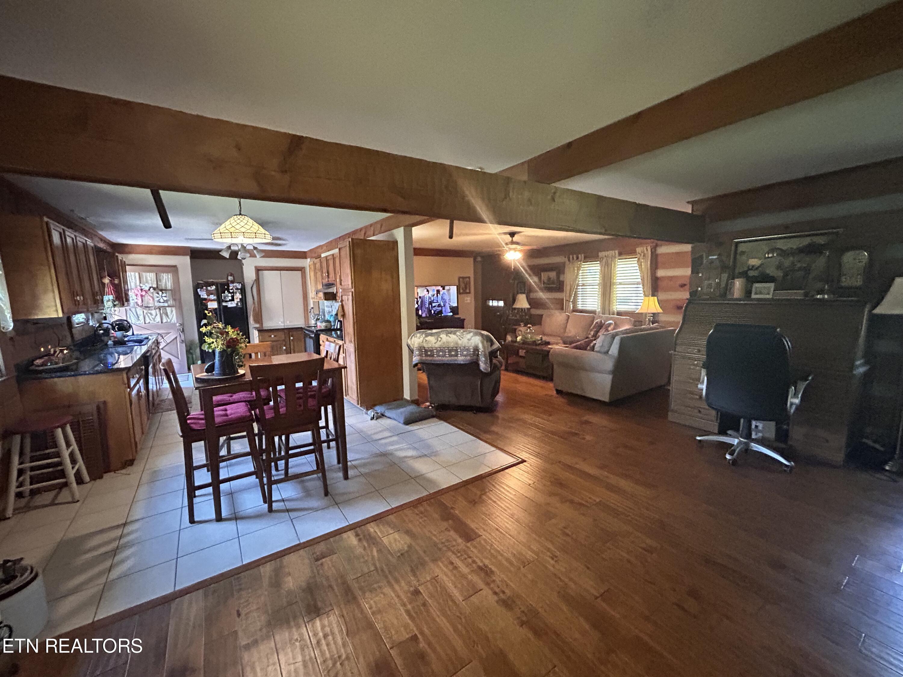 1115 Tazewell Pike Luttrell TN 37779