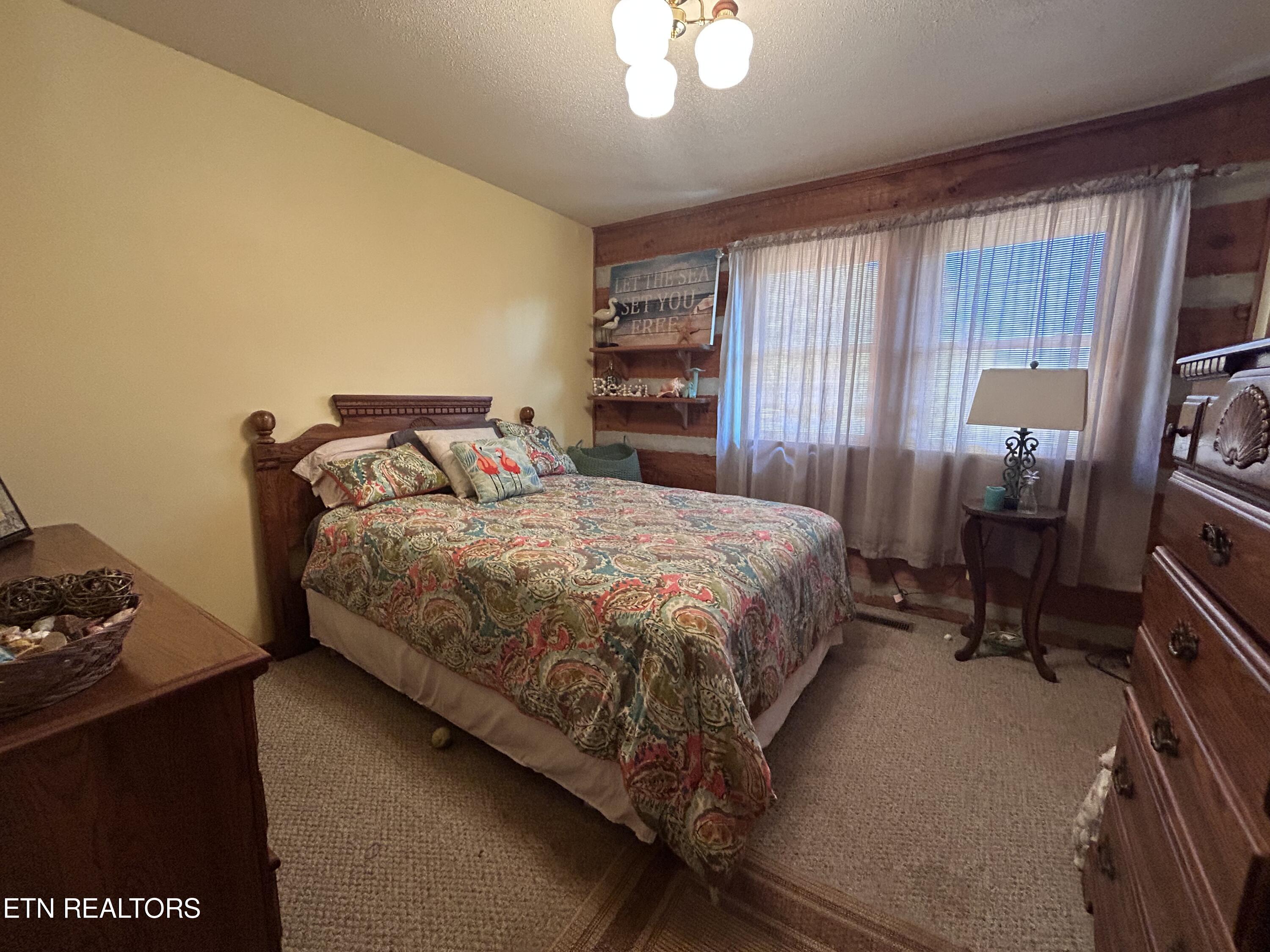 1115 Tazewell Pike Luttrell TN 37779