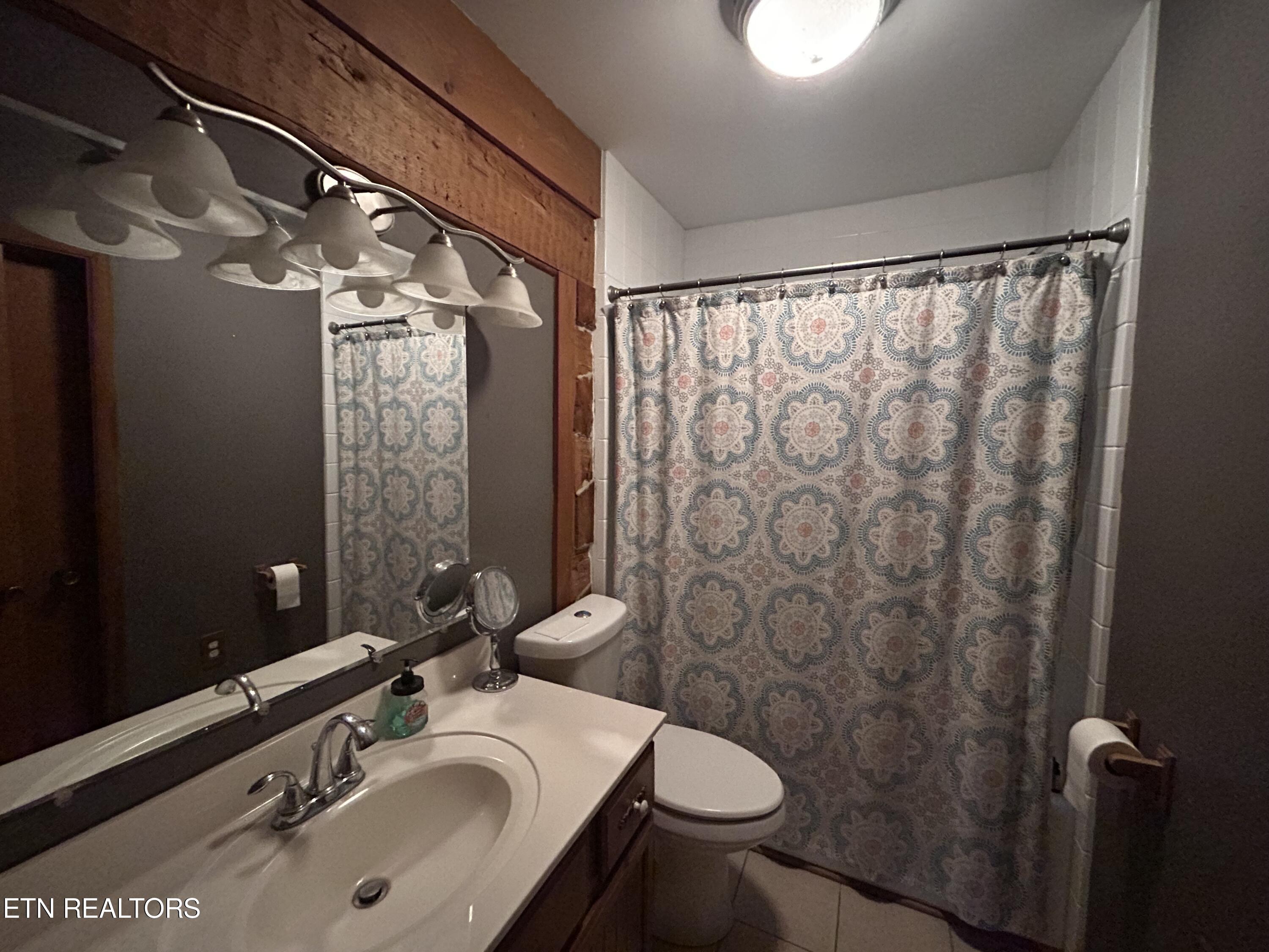 1115 Tazewell Pike Luttrell TN 37779