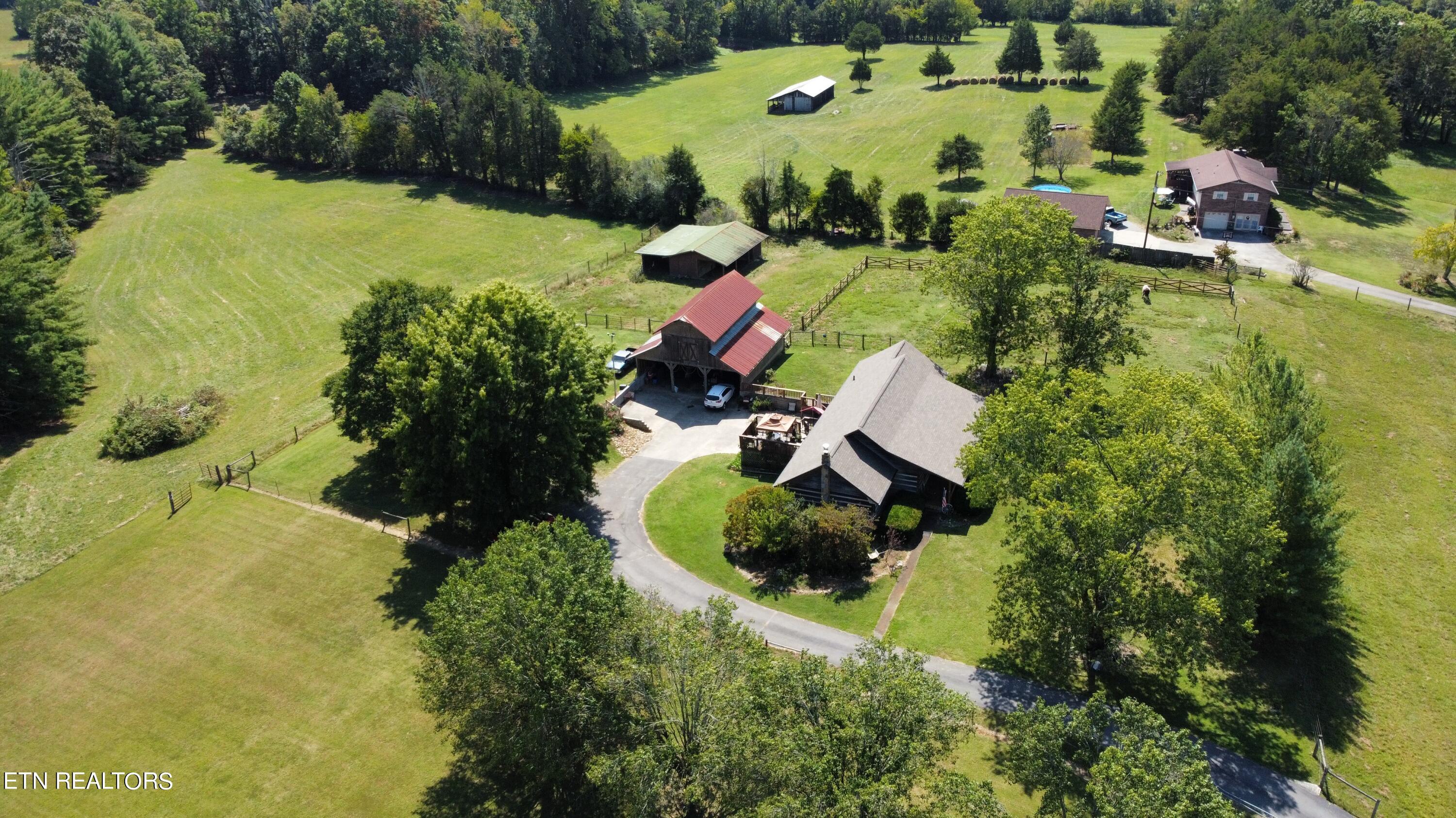 1115 Tazewell Pike Luttrell TN 37779
