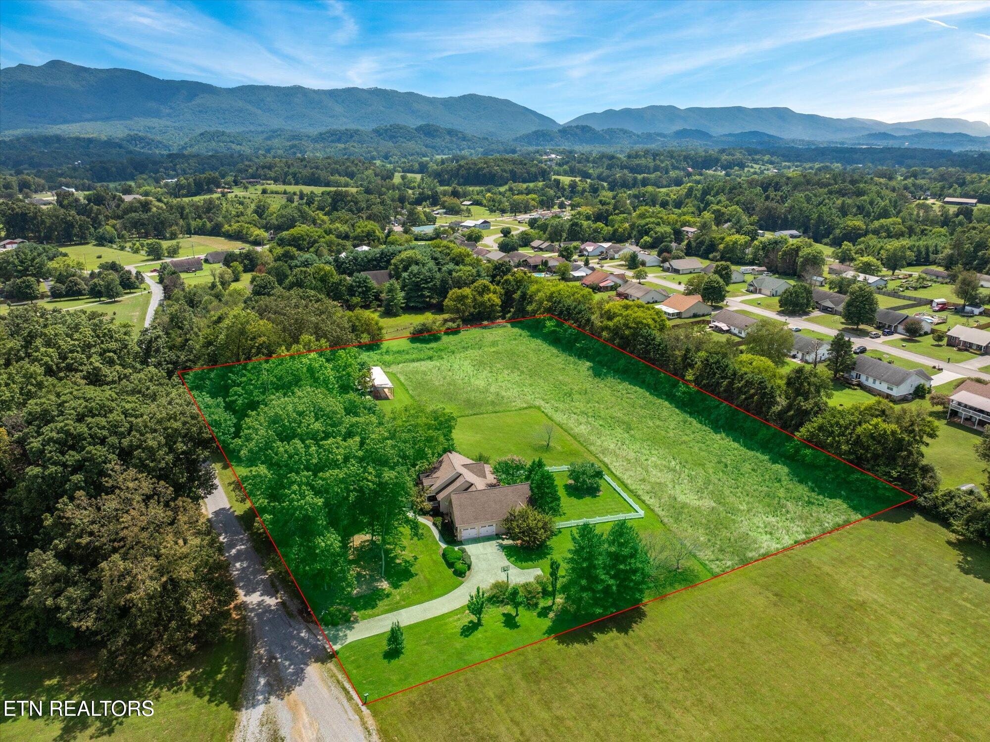 740 Pointe South Drive Walland TN 37886