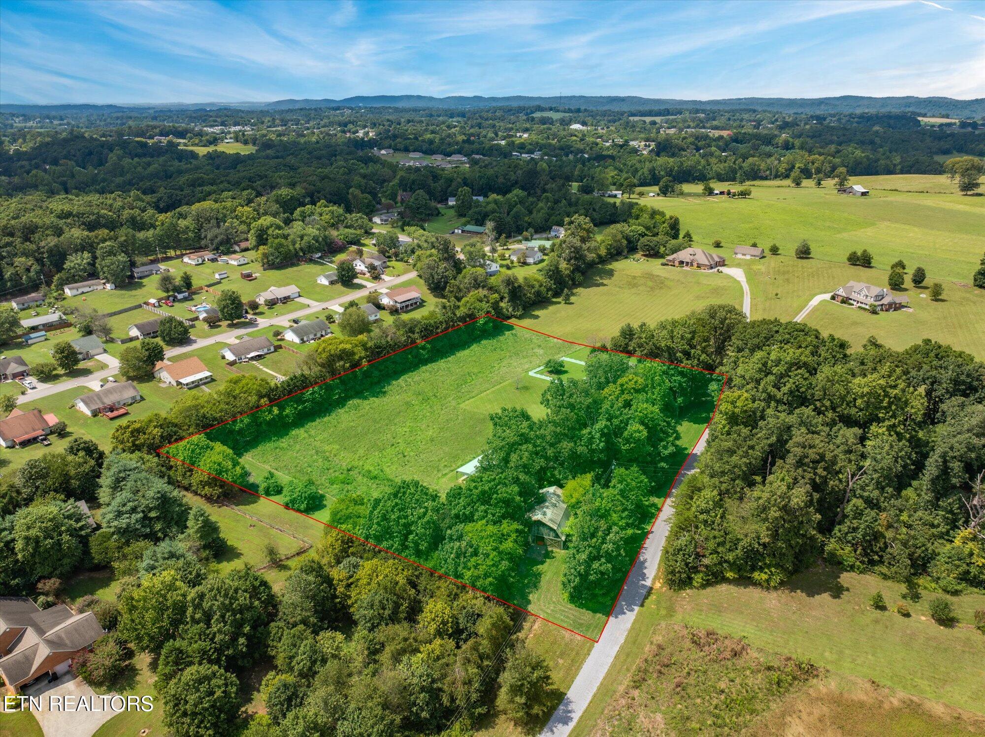 740 Pointe South Drive Walland TN 37886