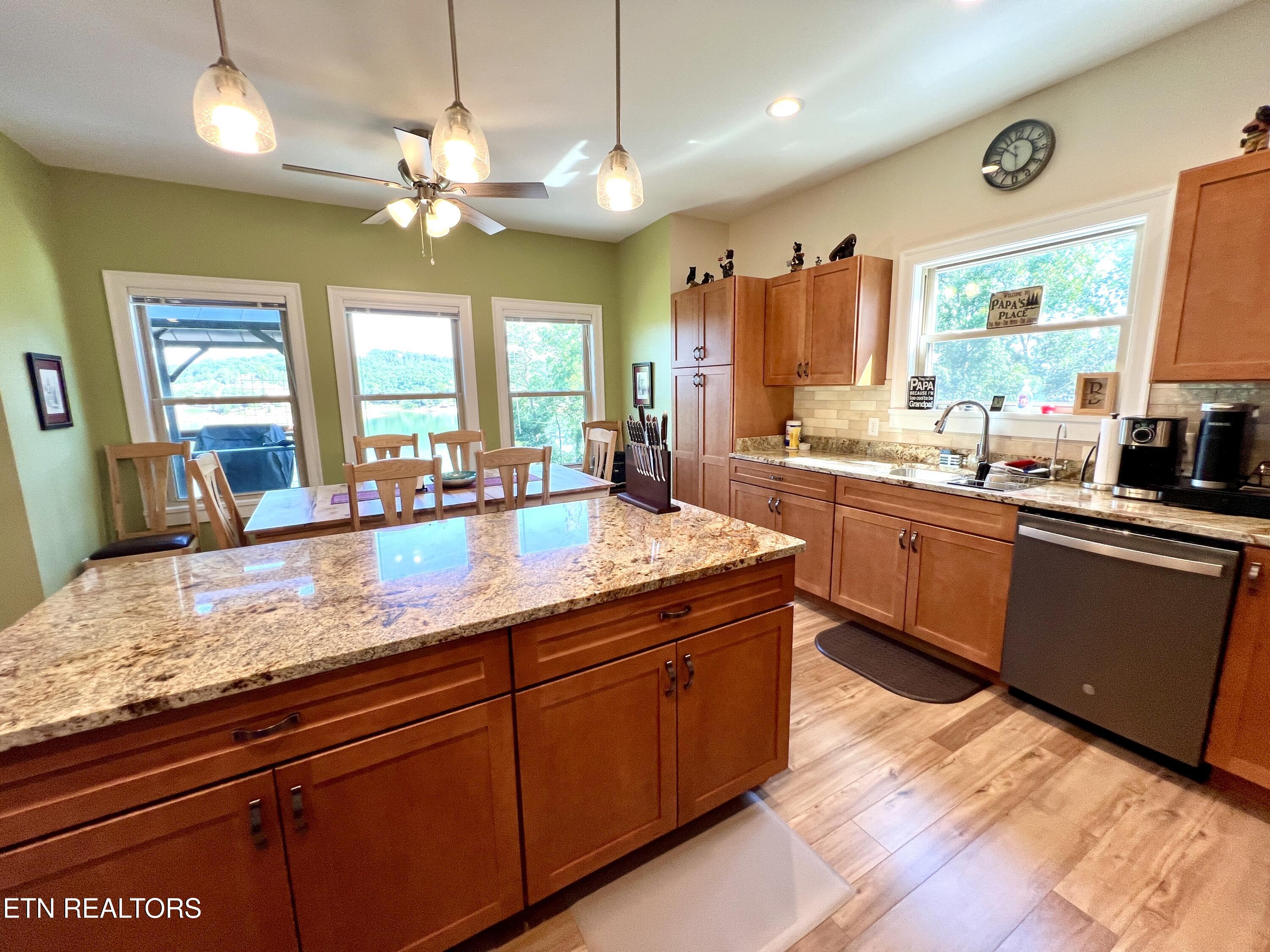706 Fairgarden Circle Sevierville TN 37876