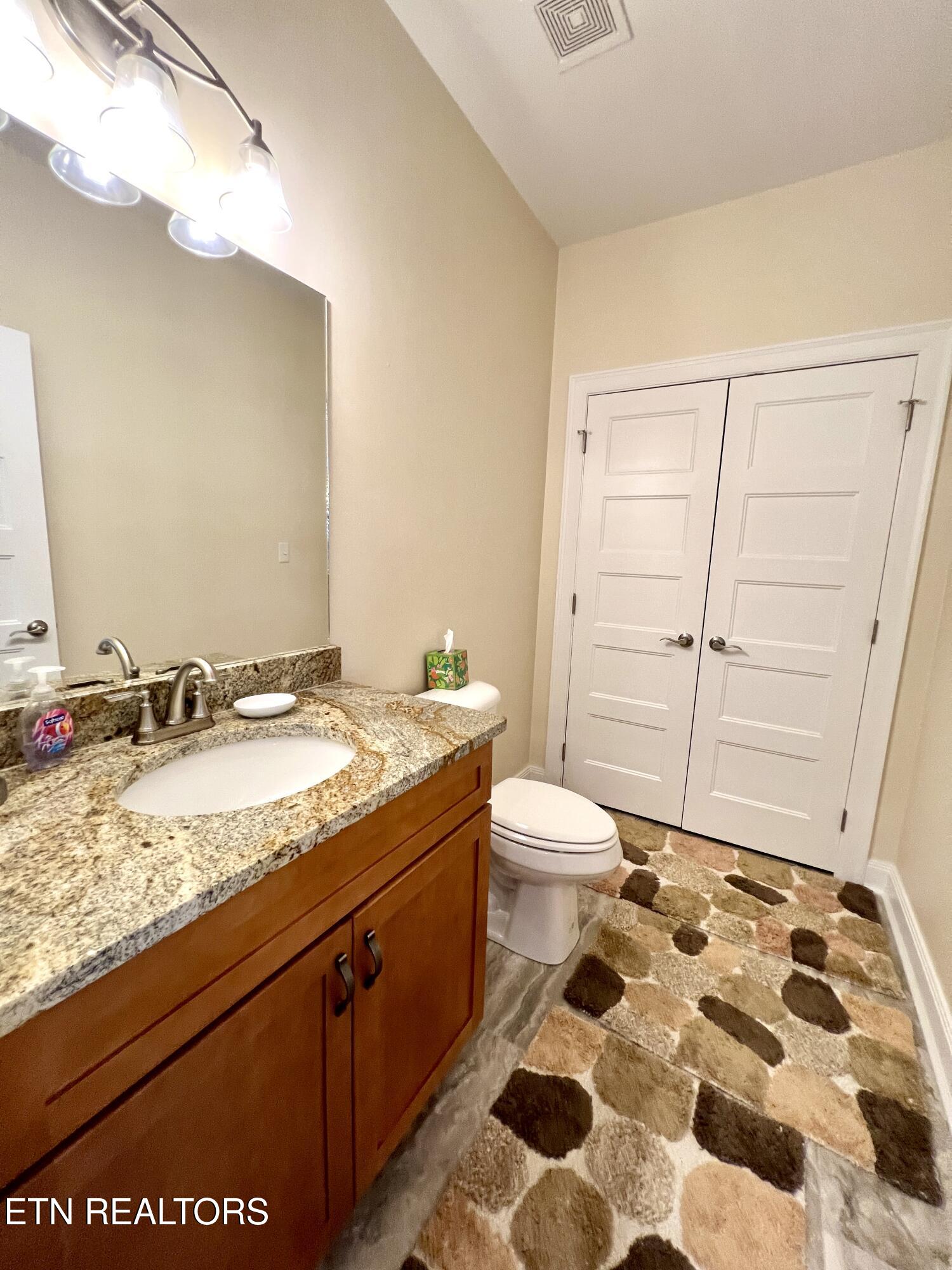 706 Fairgarden Circle Sevierville TN 37876
