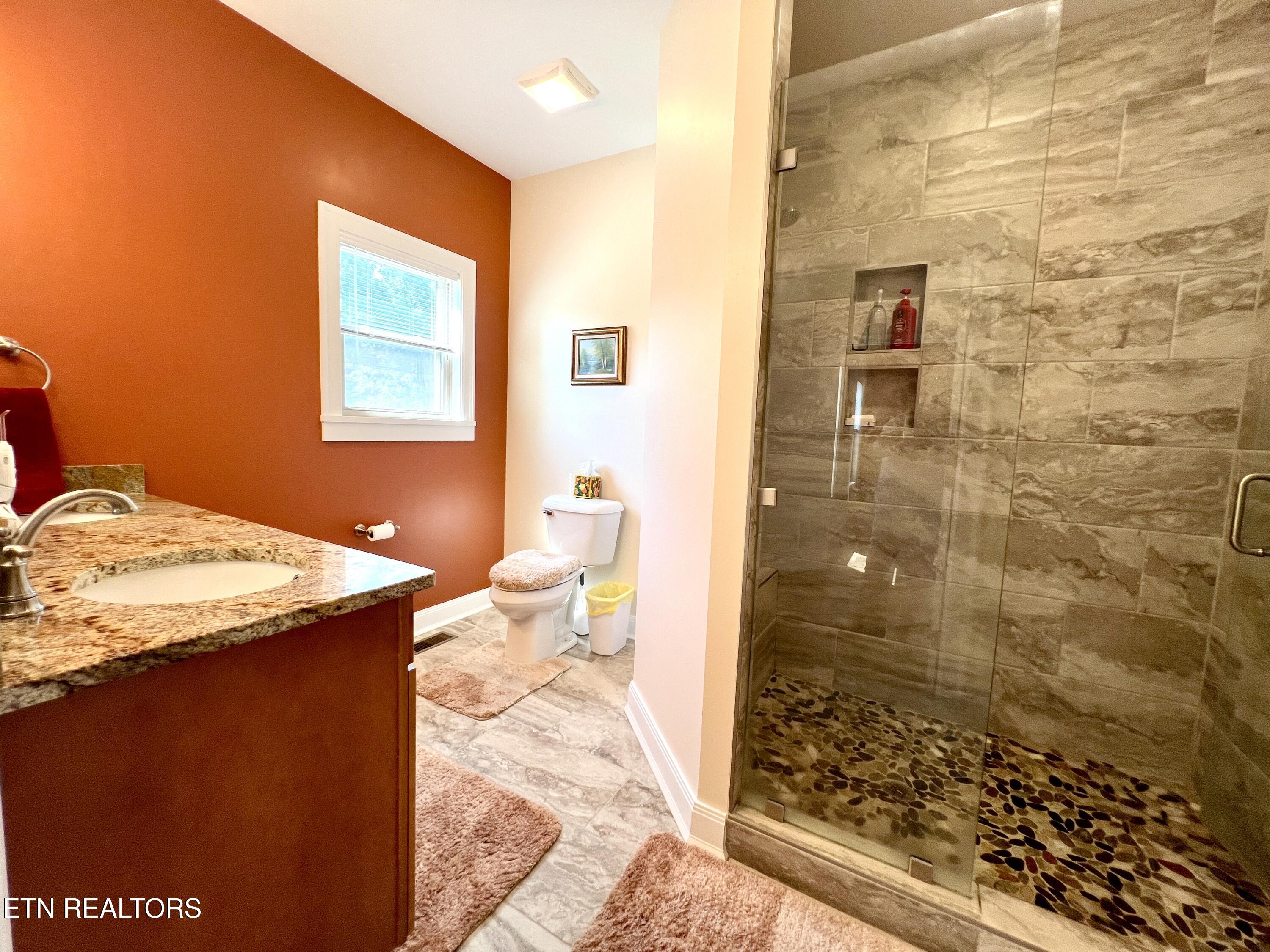 706 Fairgarden Circle Sevierville TN 37876