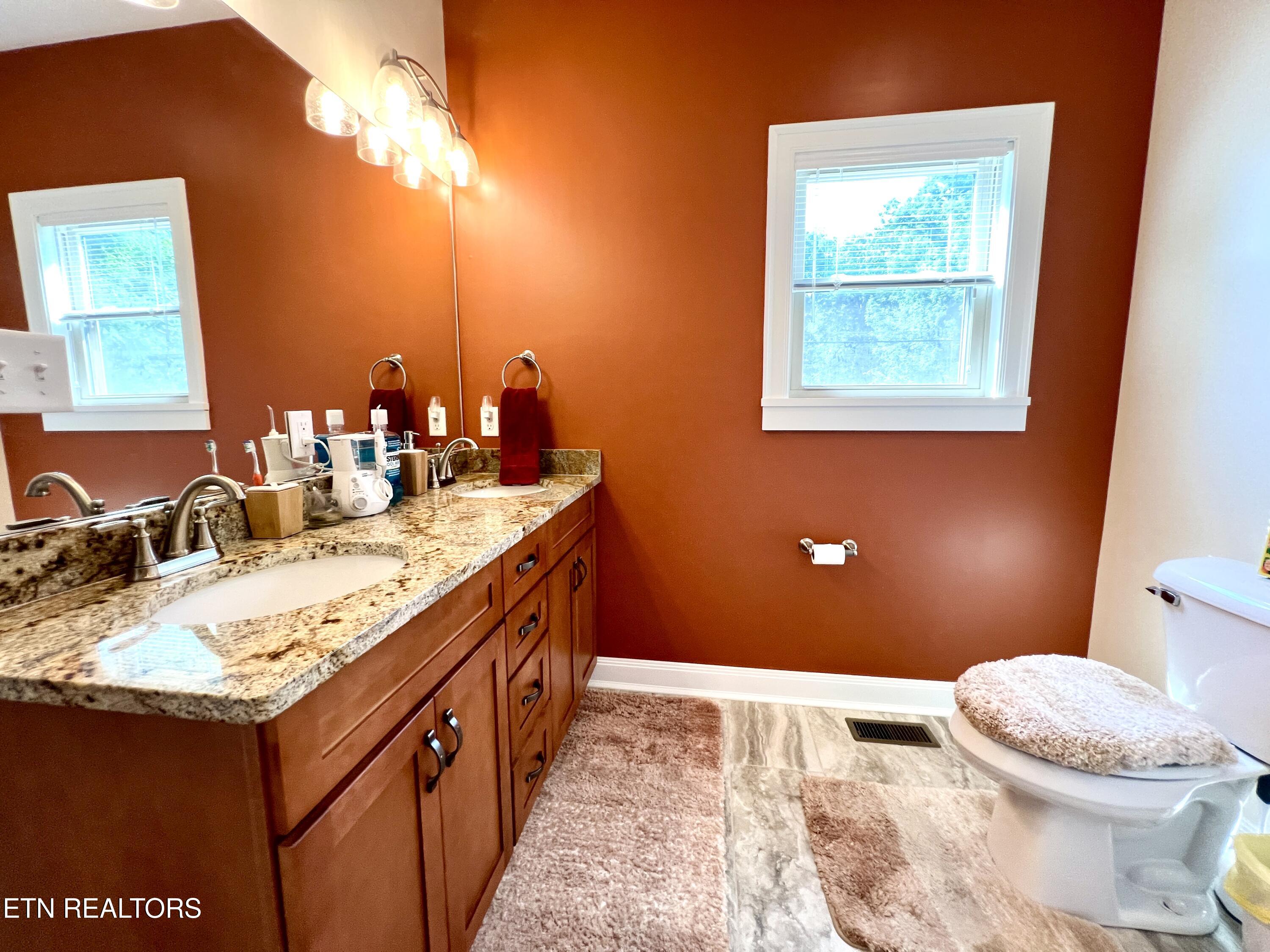 706 Fairgarden Circle Sevierville TN 37876