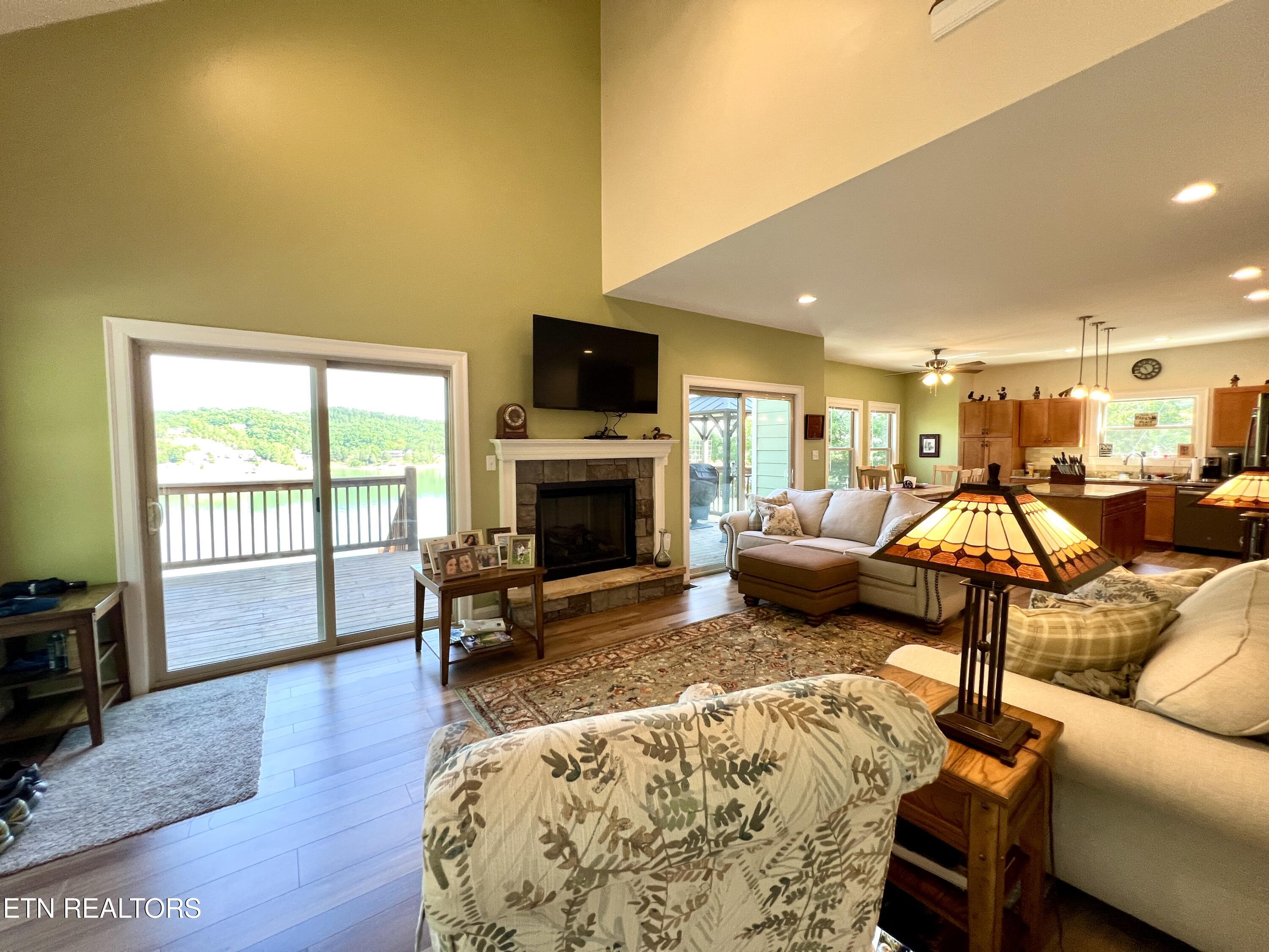 706 Fairgarden Circle Sevierville TN 37876