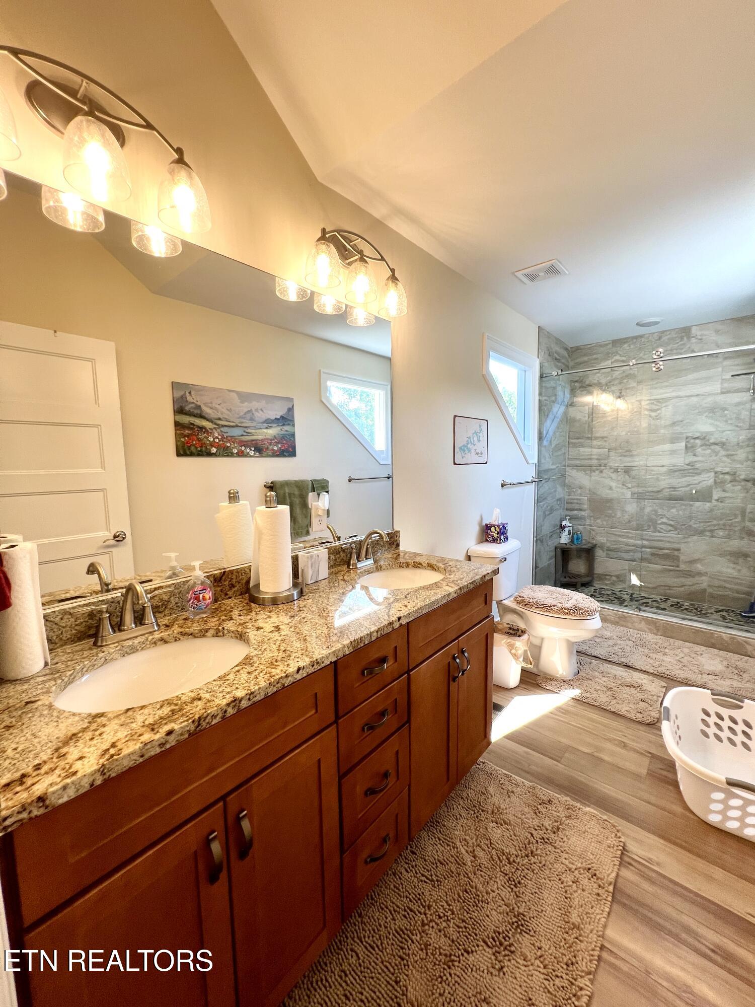 706 Fairgarden Circle Sevierville TN 37876