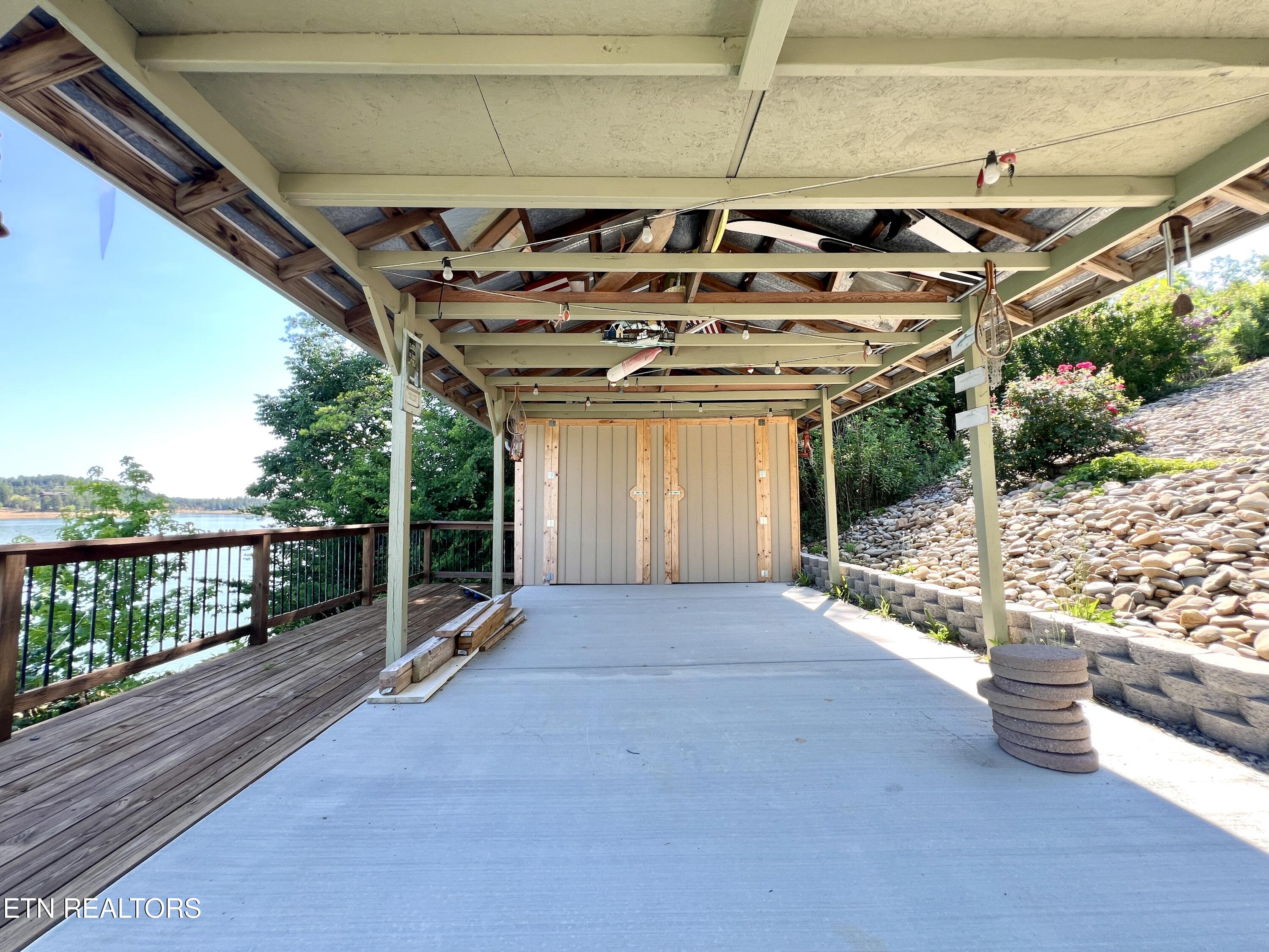 706 Fairgarden Circle Sevierville TN 37876