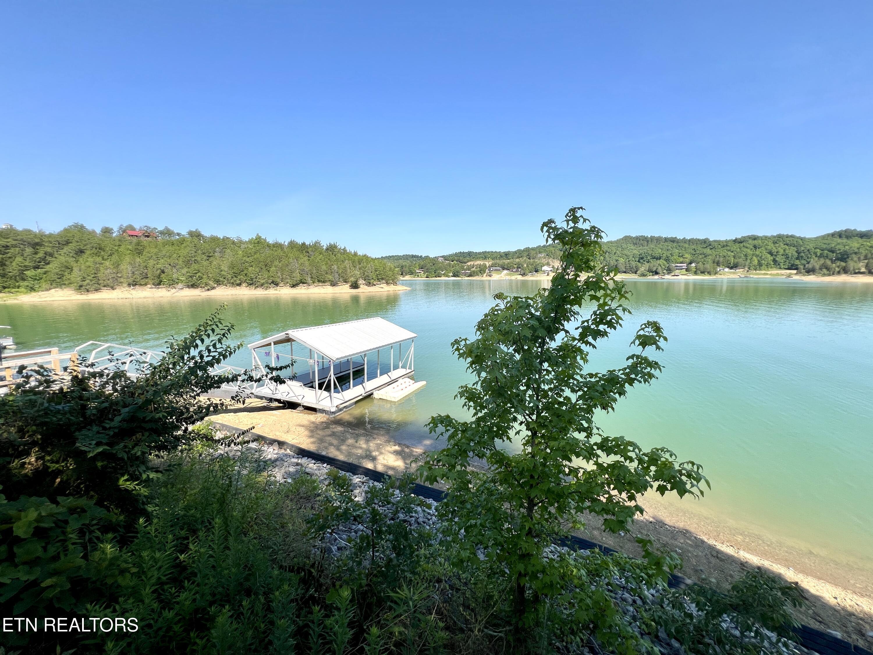706 Fairgarden Circle Sevierville TN 37876