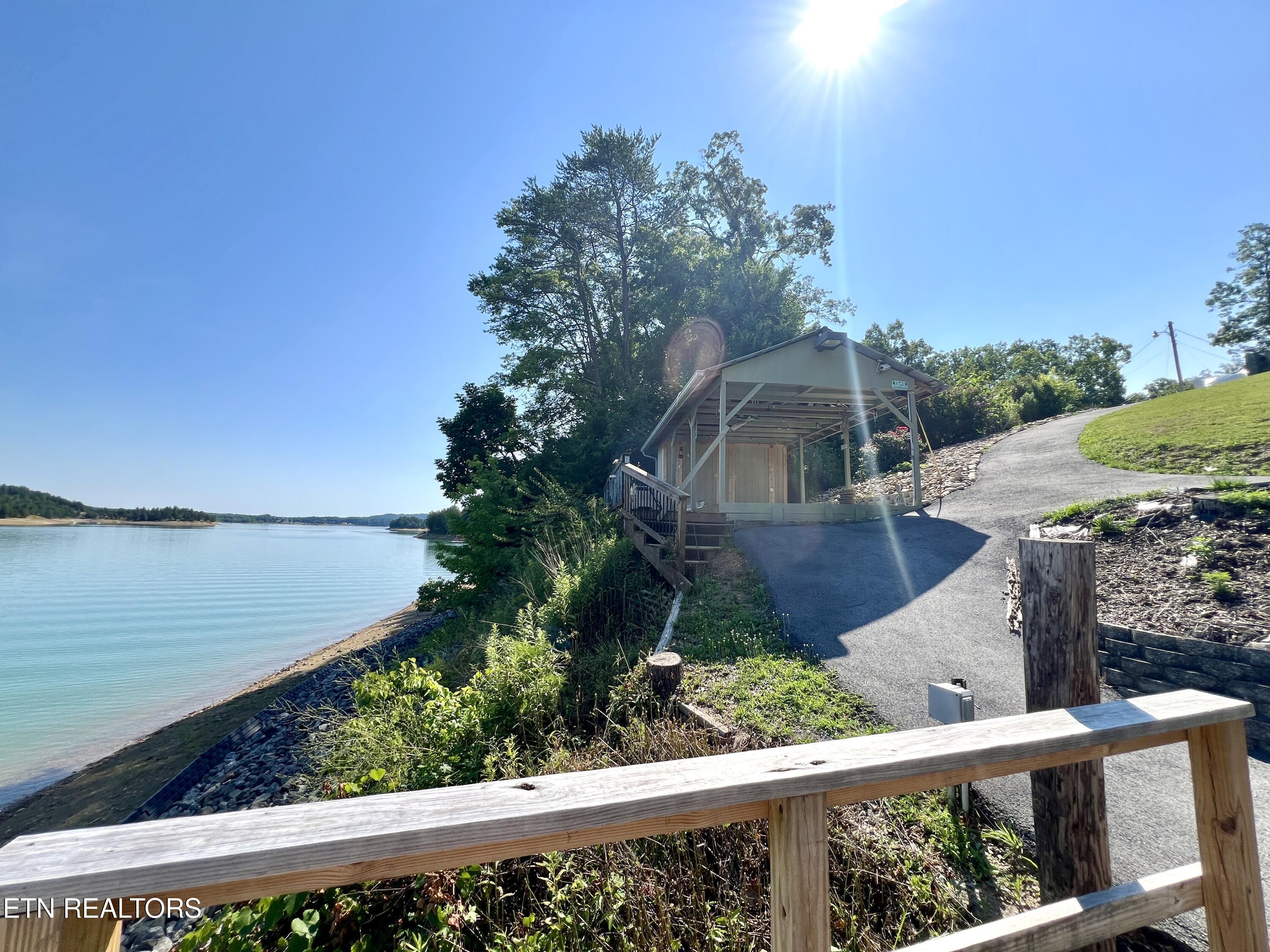 706 Fairgarden Circle Sevierville TN 37876