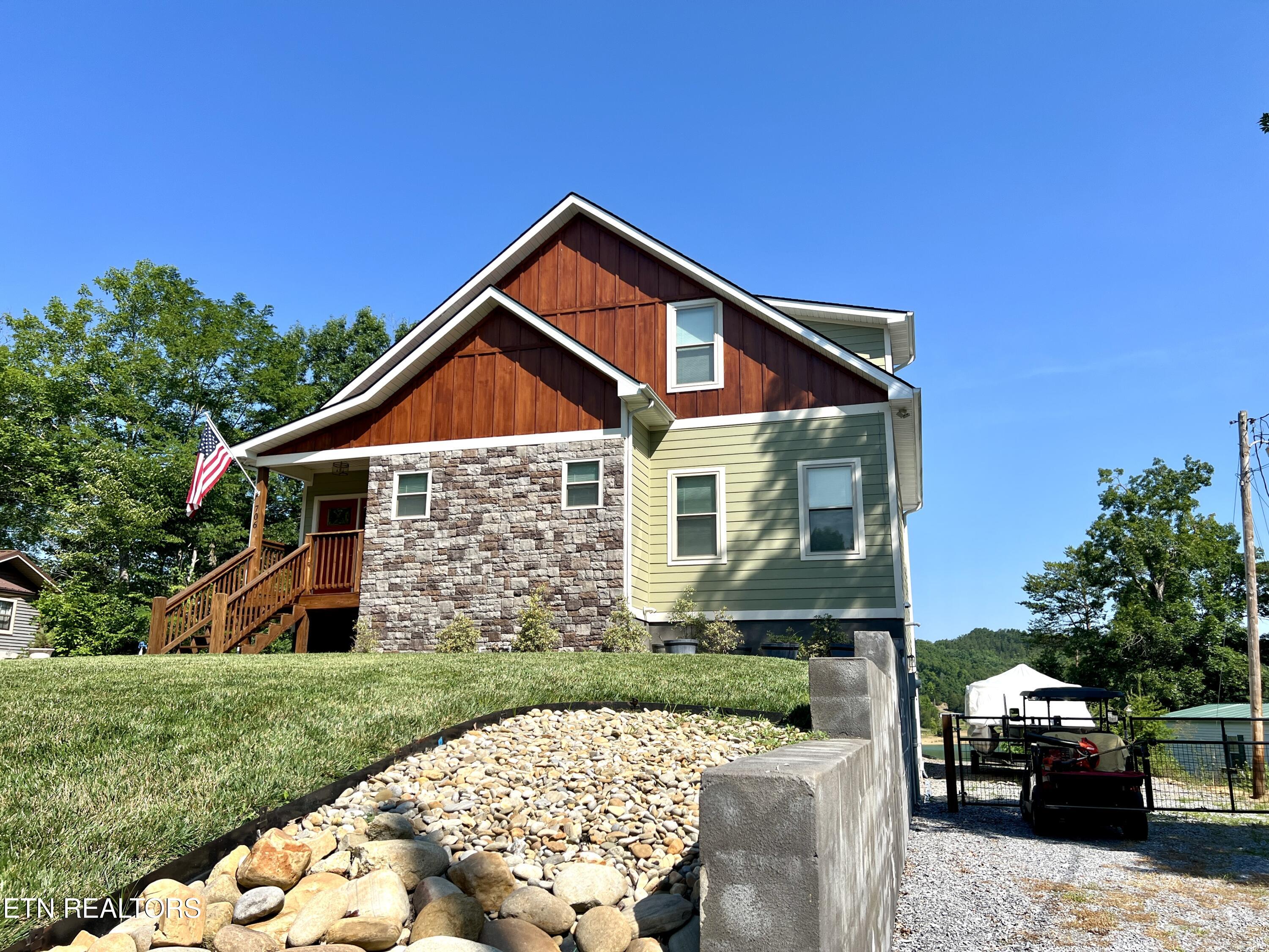 706 Fairgarden Circle Sevierville TN 37876