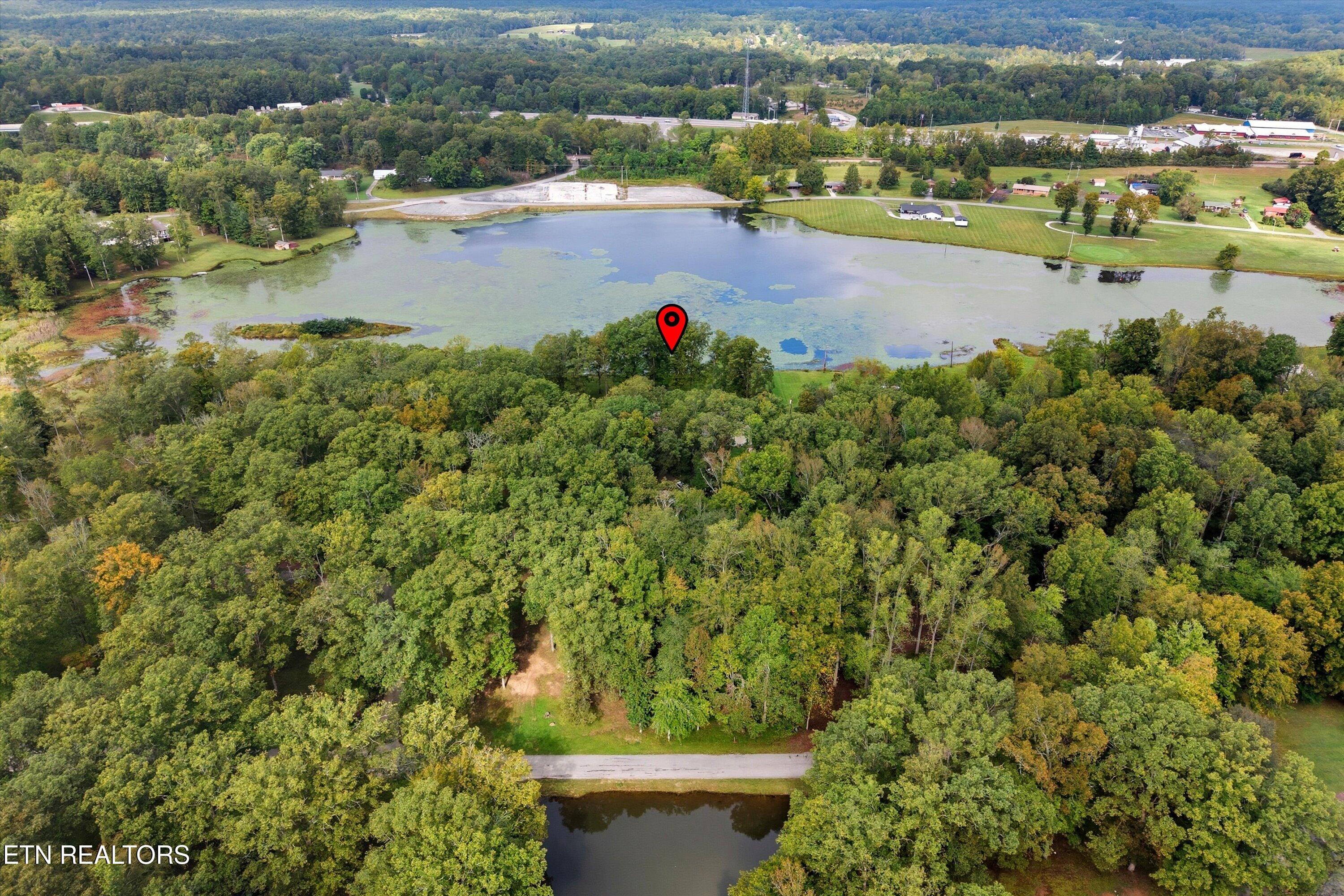 605 S Lake Drive Oneida TN 37841