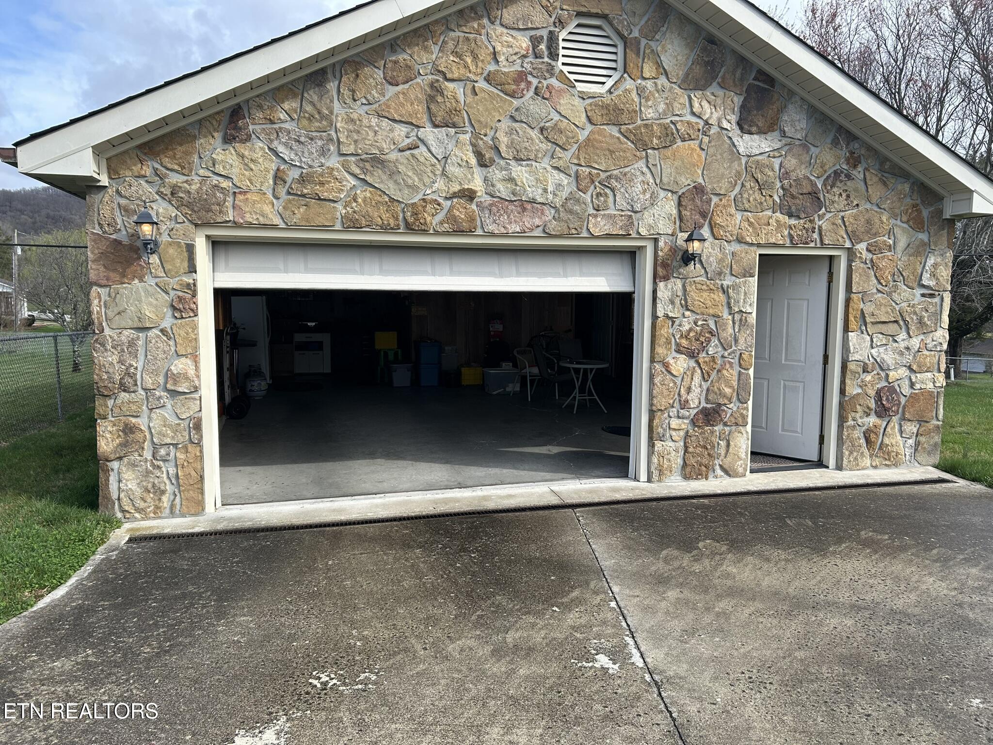 2770 Highway 63 Cumberland Gap TN 37724