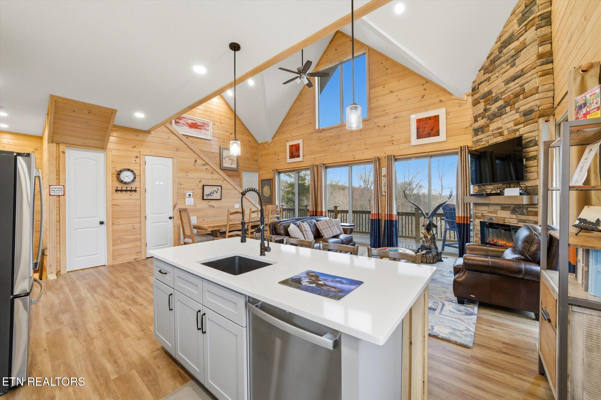 610 Butterfly Way Sevierville TN 37876