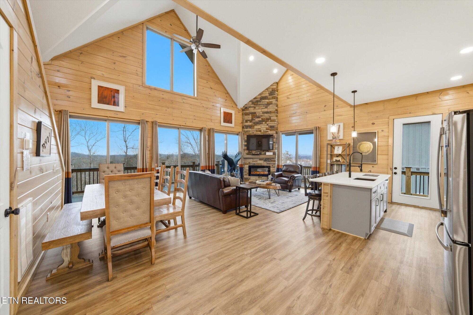 610 Butterfly Way Sevierville TN 37876