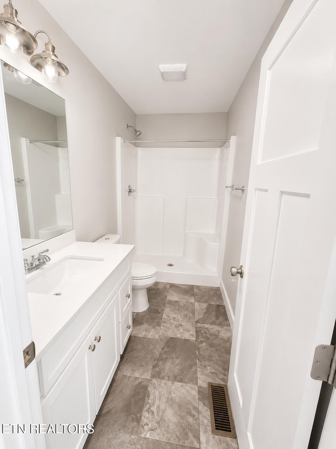22 Panther Valley Road Crossville TN 38555