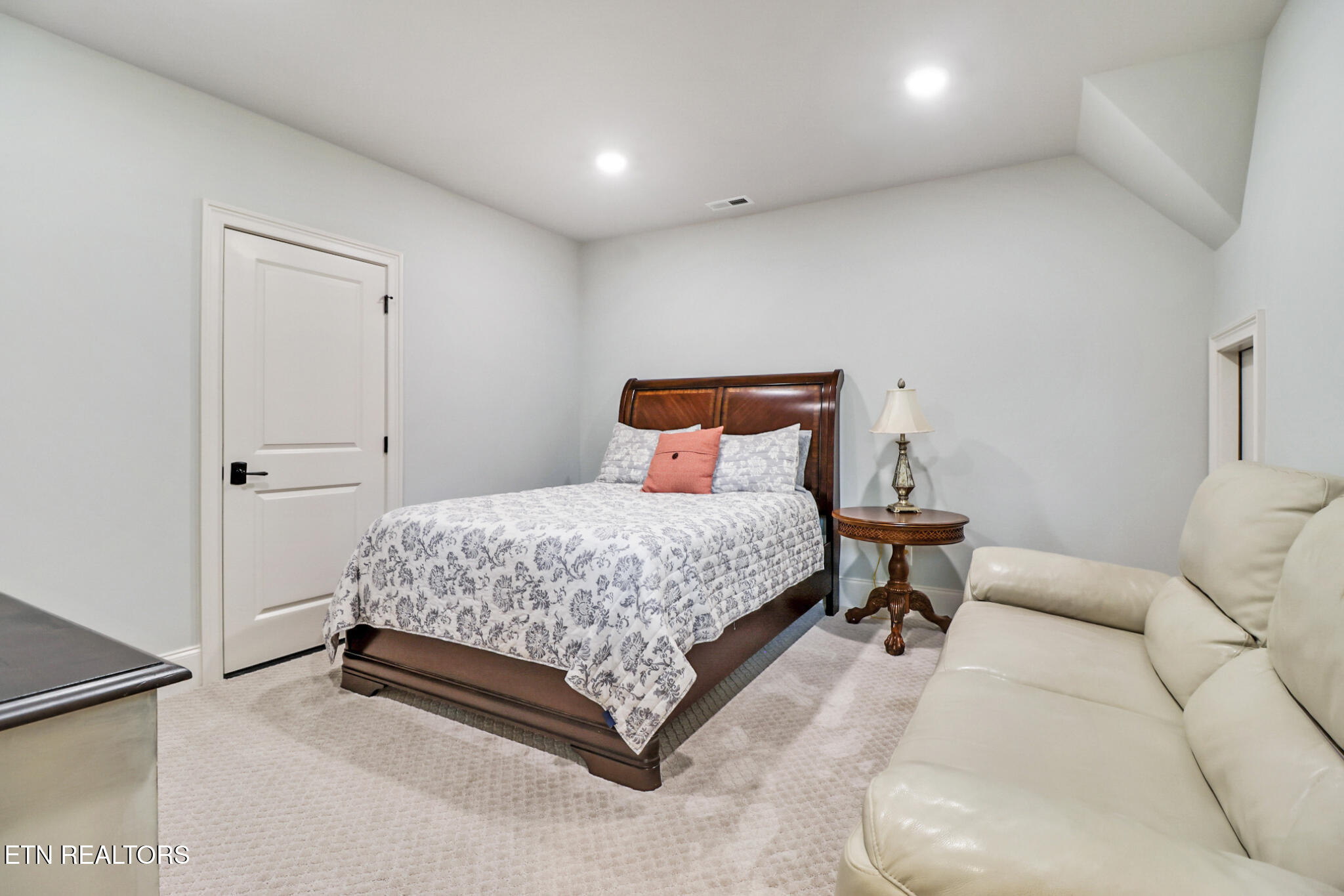 109 Chestnut Ridge Court Crossville TN 38558