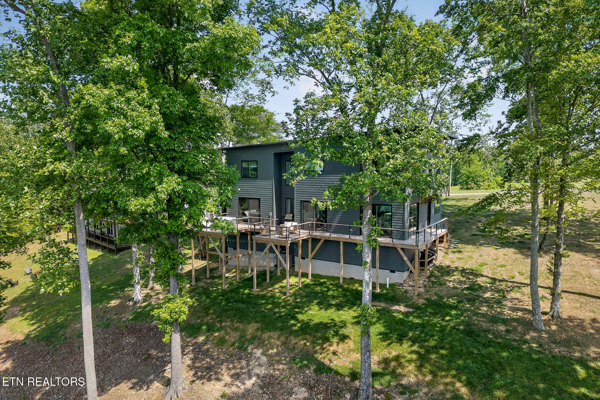 1171 W Hutchins Bend Road Sparta TN 38583