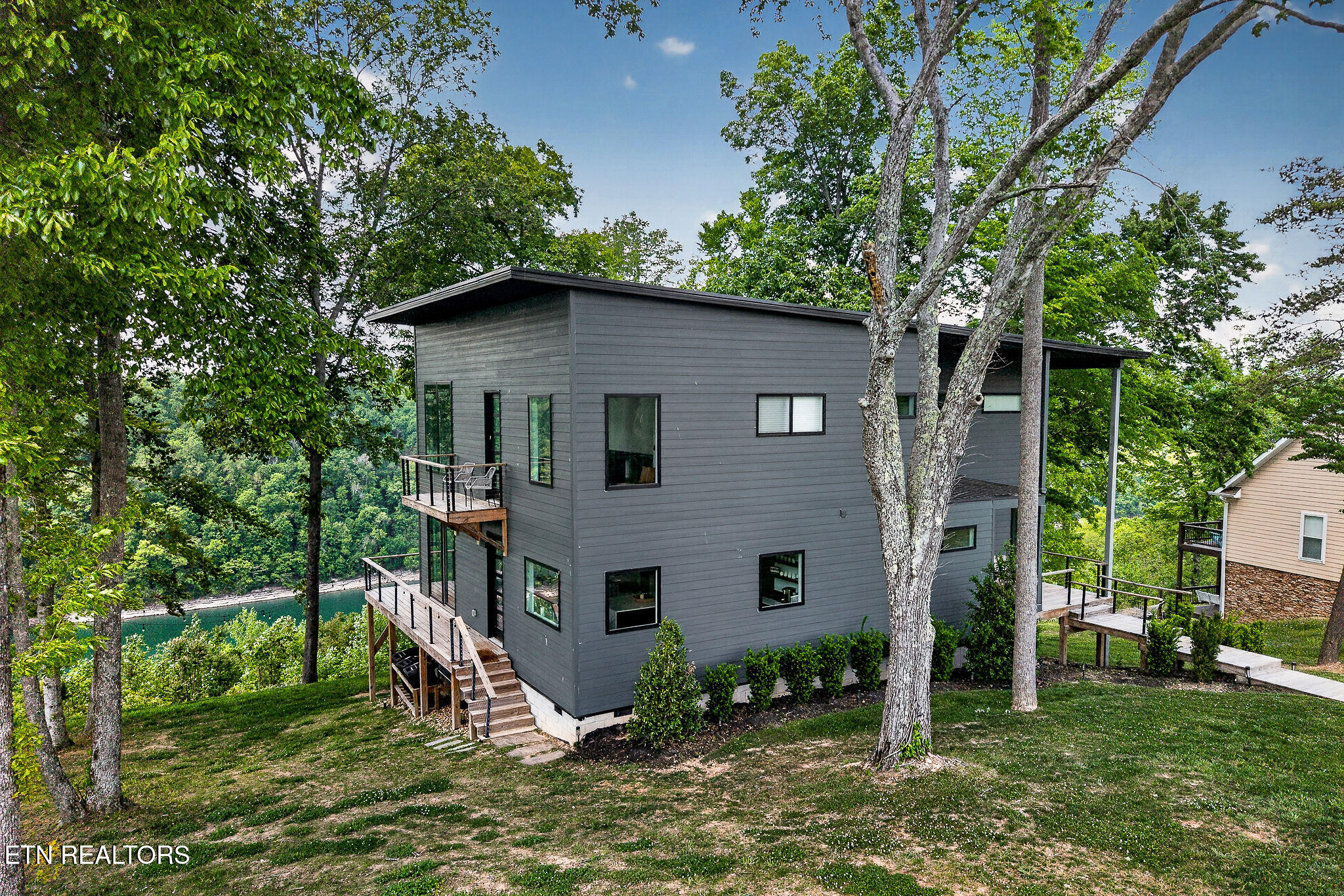 1171 W Hutchins Bend Road Sparta TN 38583