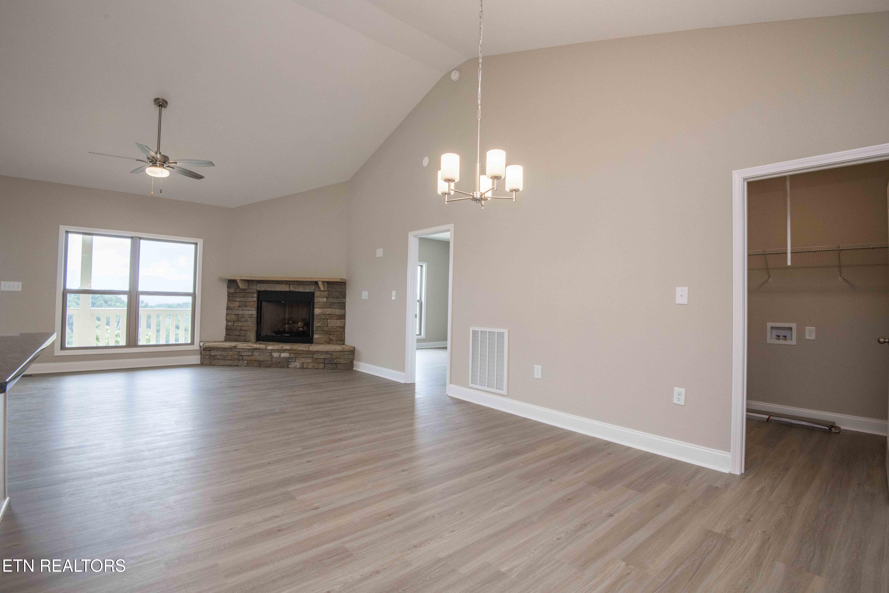 2609 Mountain Boulevard Sevierville TN 37876