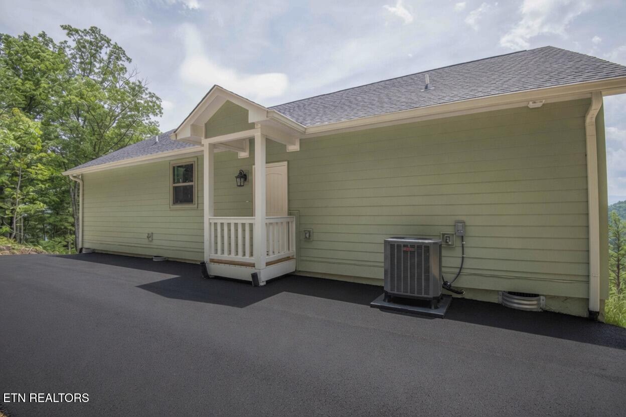 2609 Mountain Boulevard Sevierville TN 37876