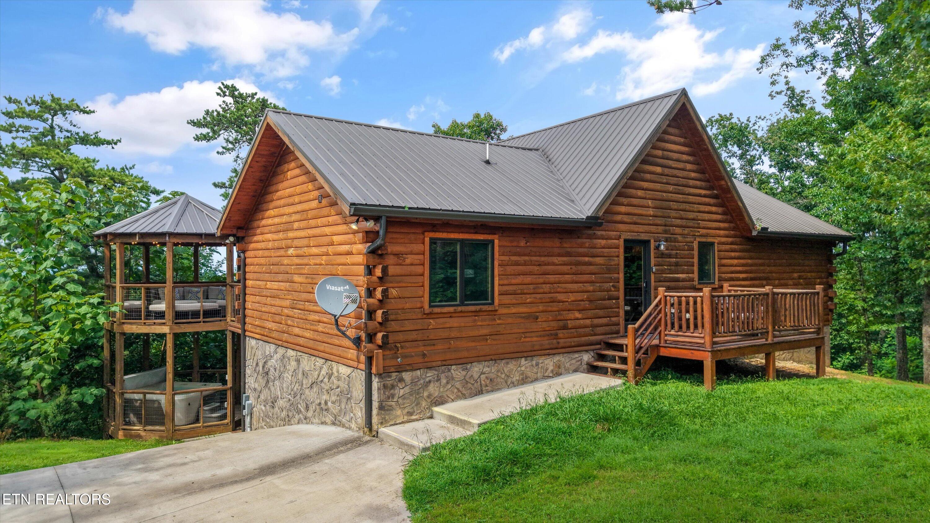 2421 Misty Shadows Drive Sevierville TN 37862