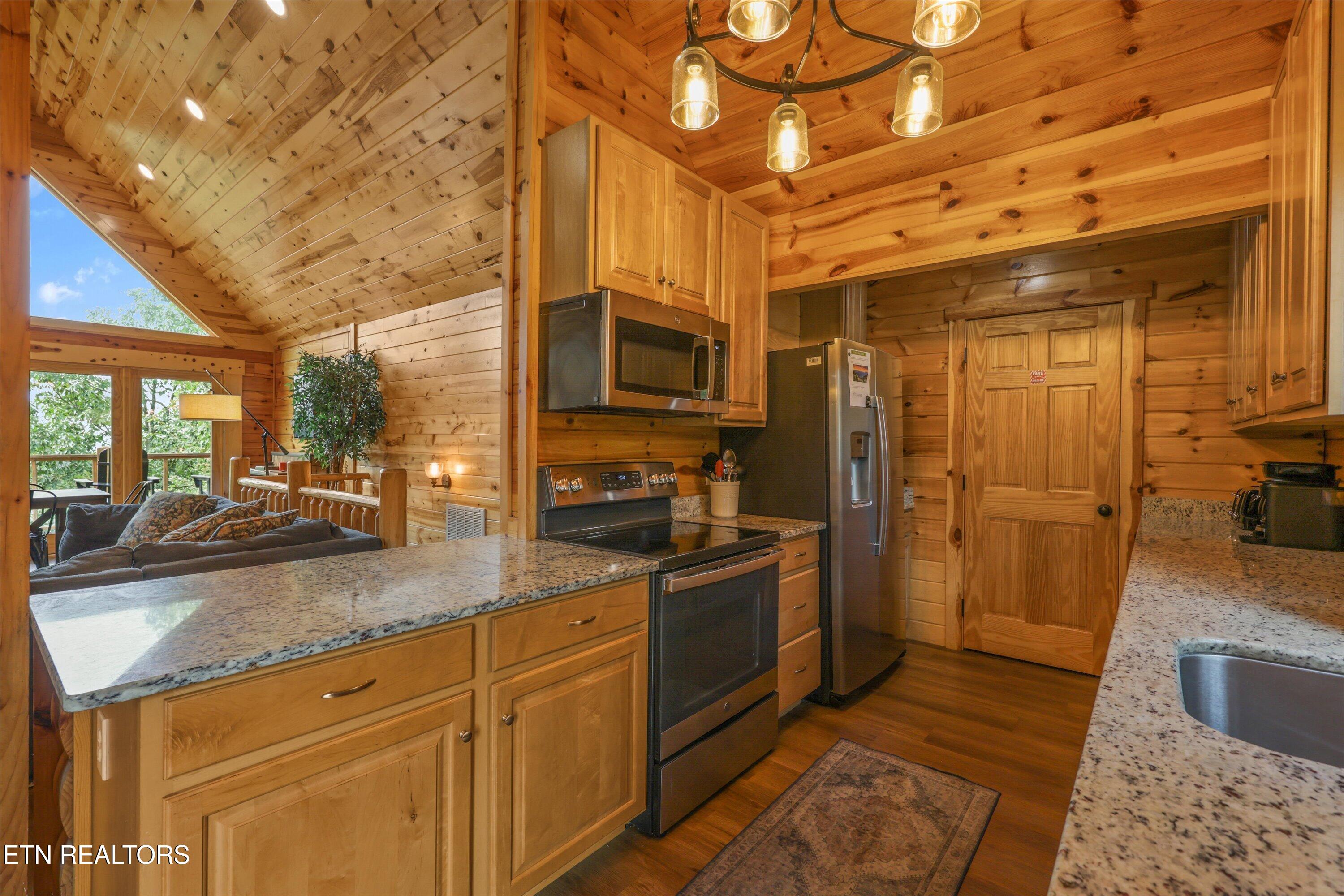 2421 Misty Shadows Drive Sevierville TN 37862