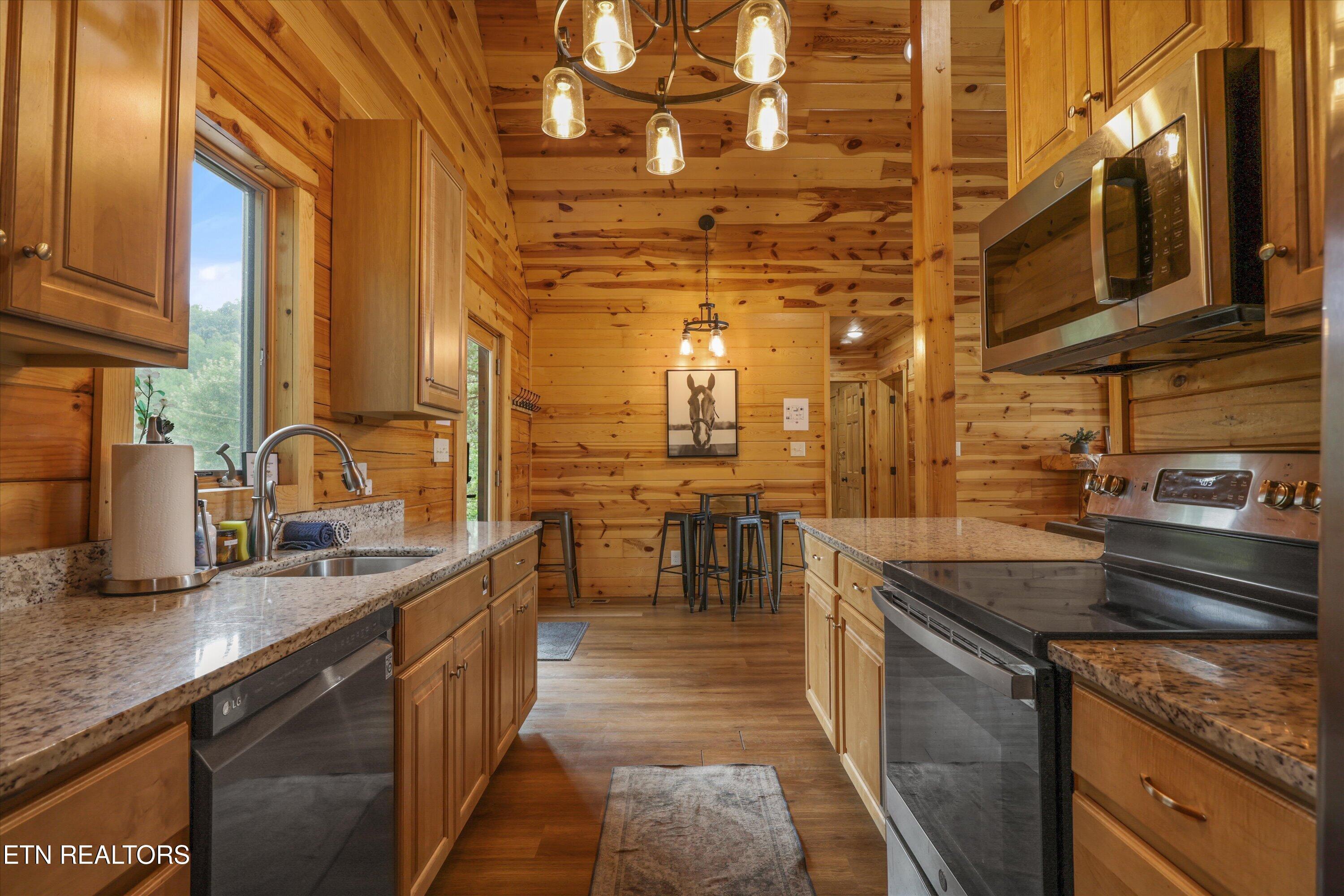 2421 Misty Shadows Drive Sevierville TN 37862