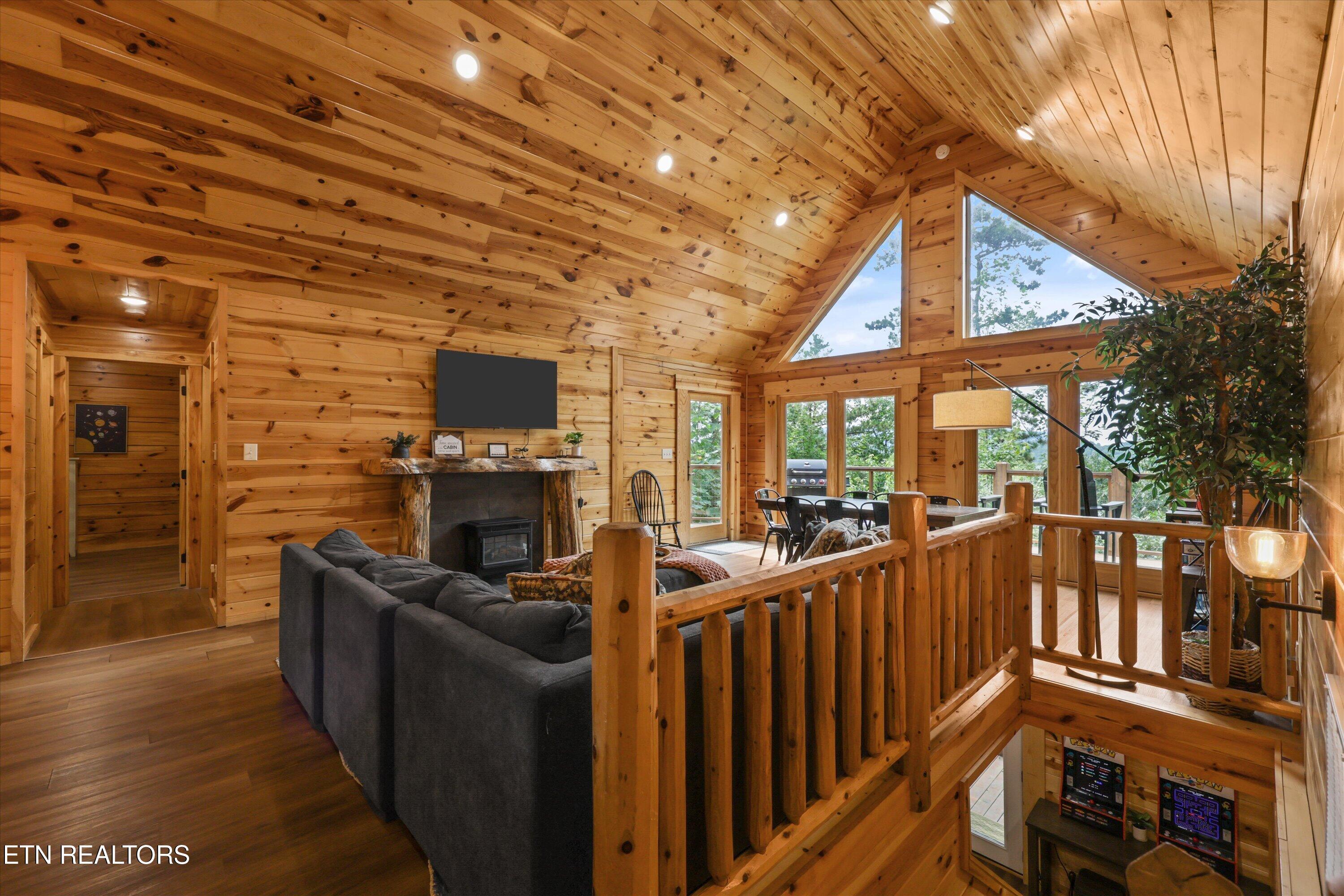 2421 Misty Shadows Drive Sevierville TN 37862