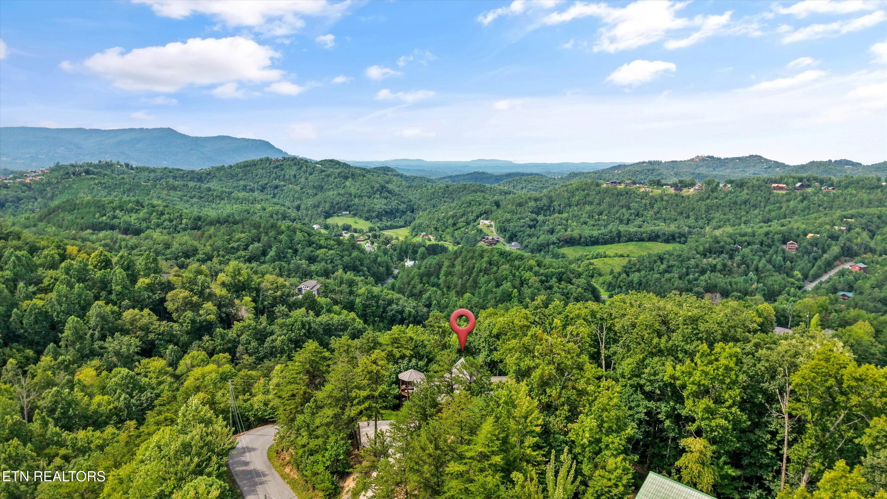 2421 Misty Shadows Drive Sevierville TN 37862