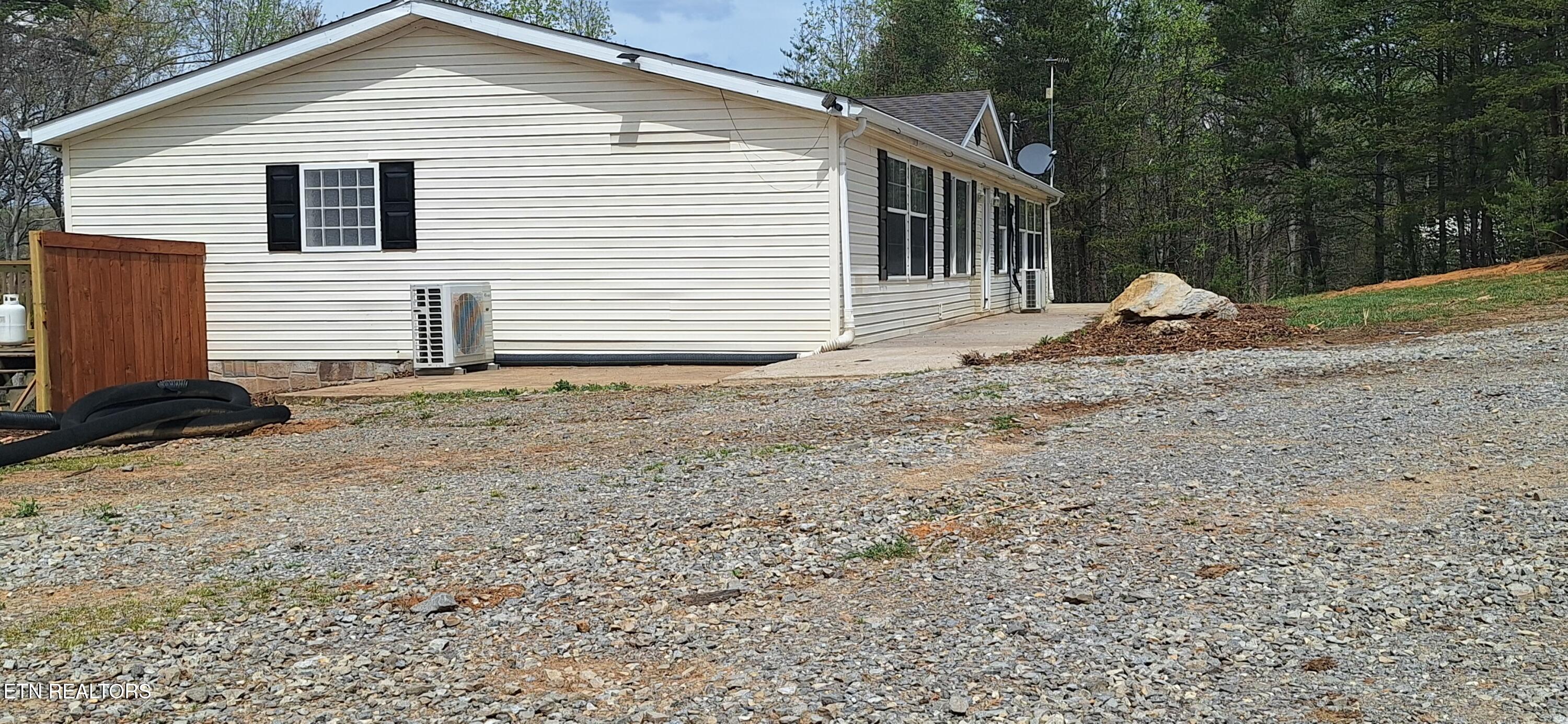 719 Adams Road Strawberry Plains TN 37871