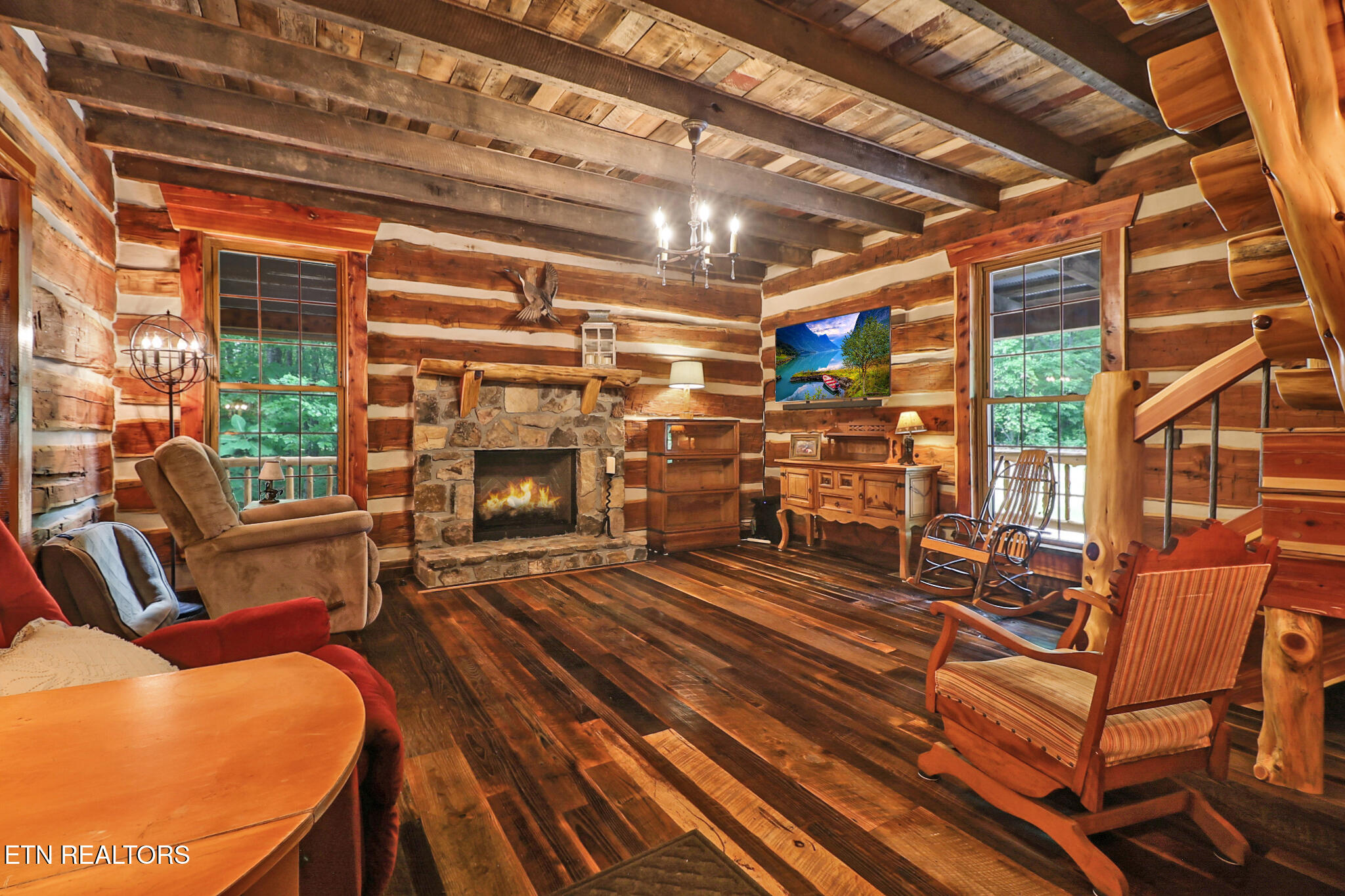 560 Ridgetop Jamestown TN 38556