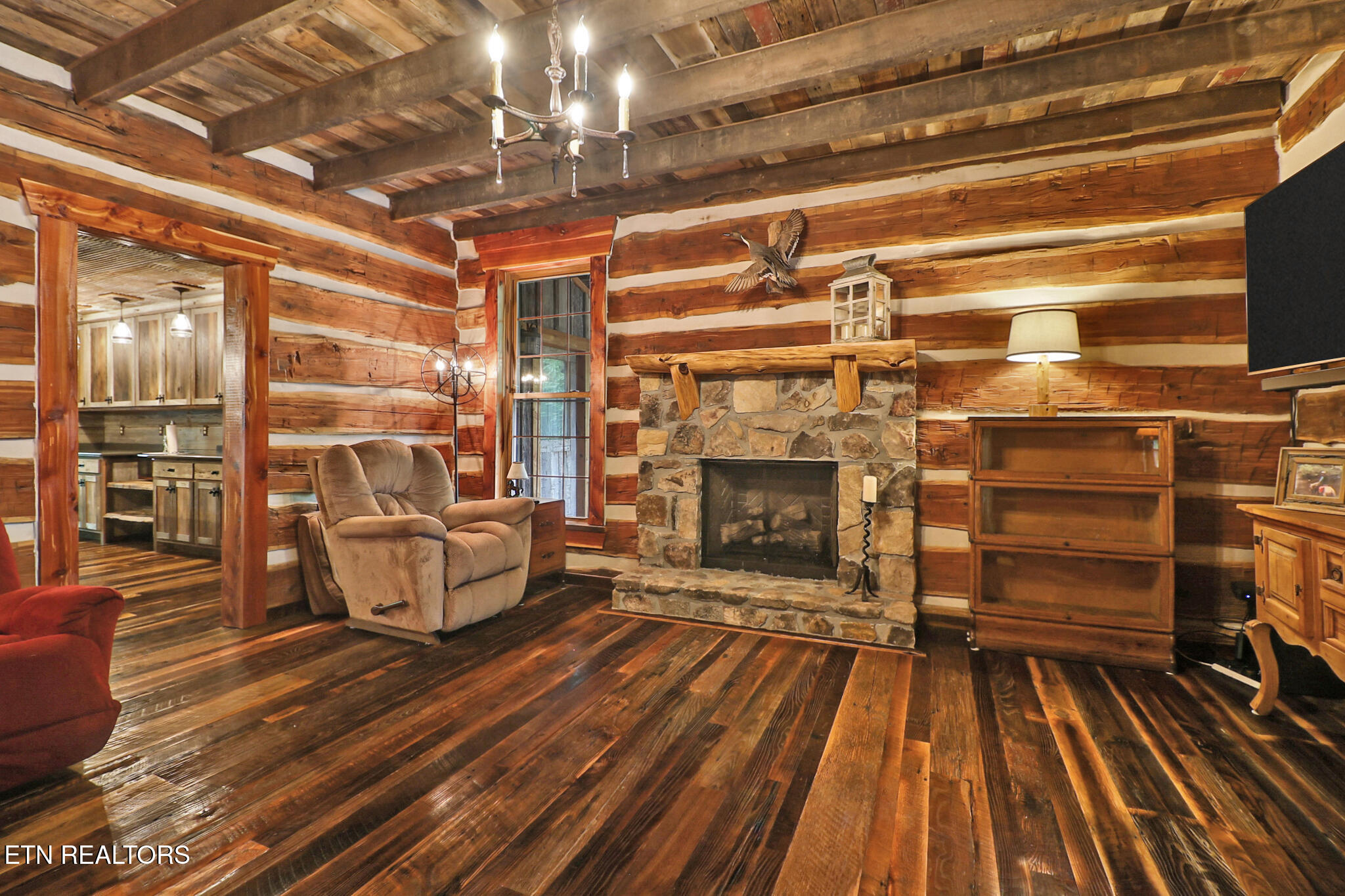 560 Ridgetop Jamestown TN 38556