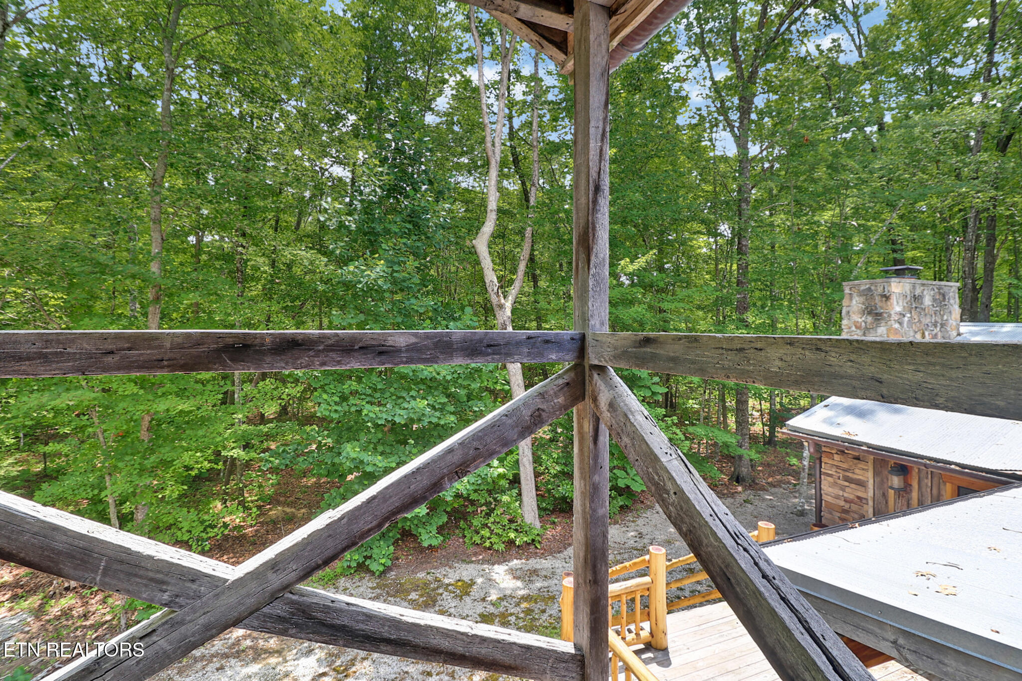 560 Ridgetop Jamestown TN 38556