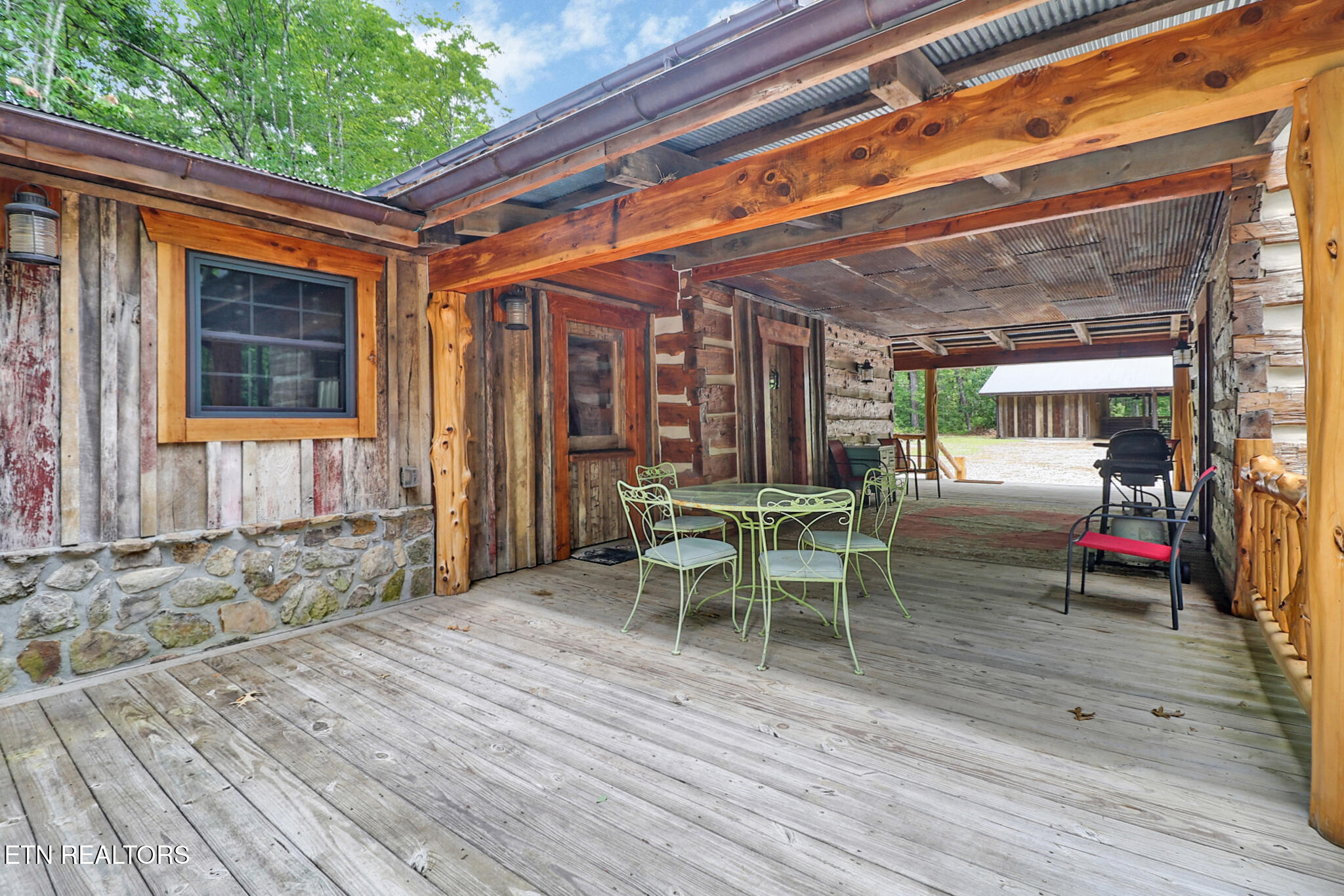 560 Ridgetop Jamestown TN 38556
