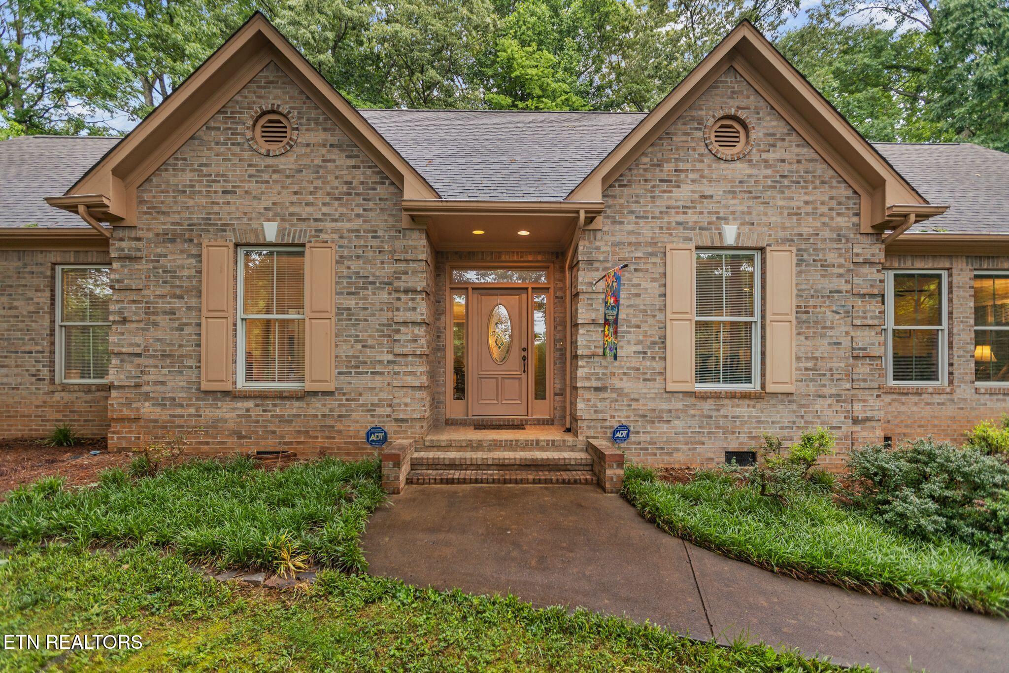 5227 Beverly Oaks Drive Knoxville TN 37918