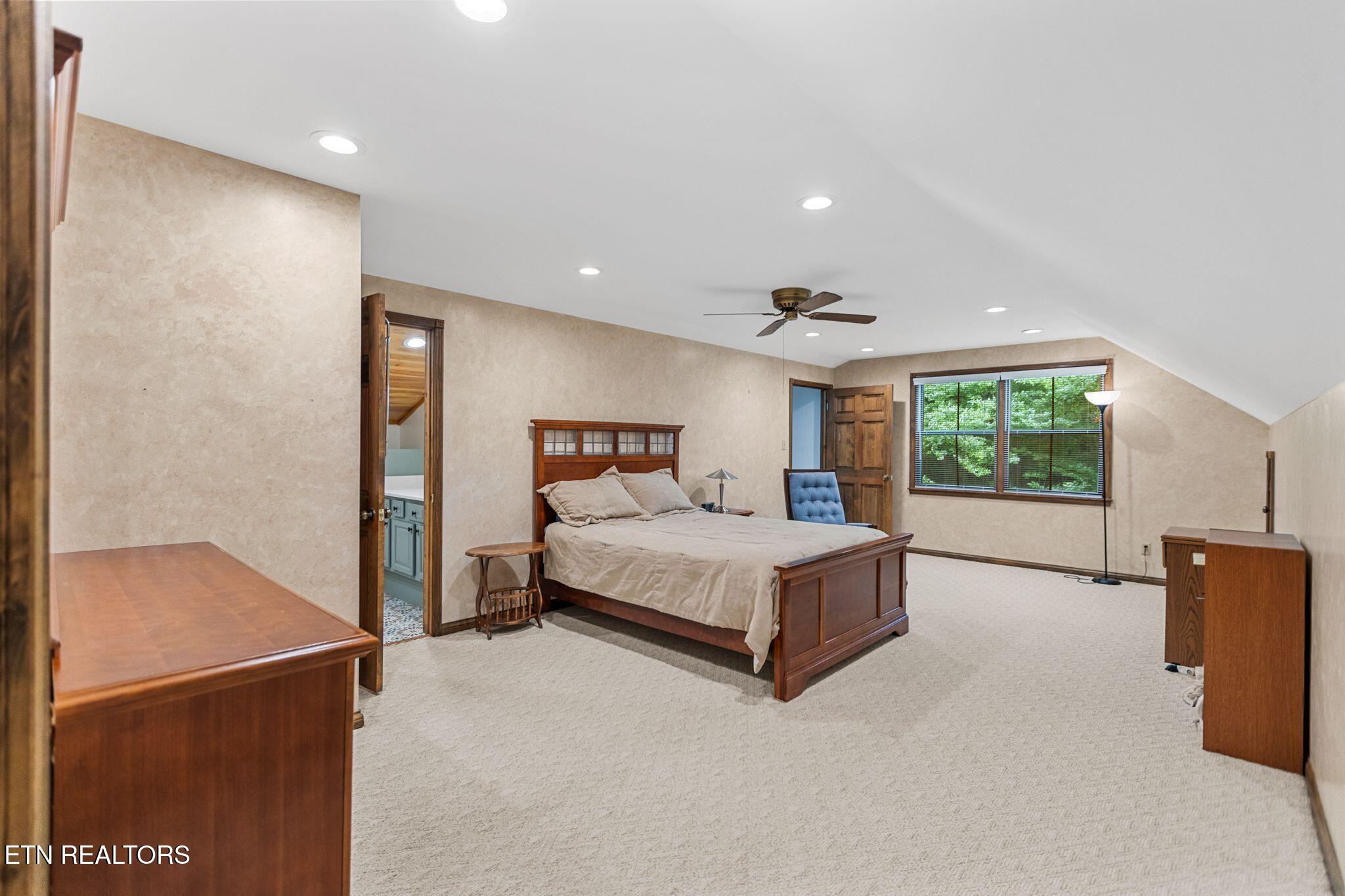 5227 Beverly Oaks Drive Knoxville TN 37918