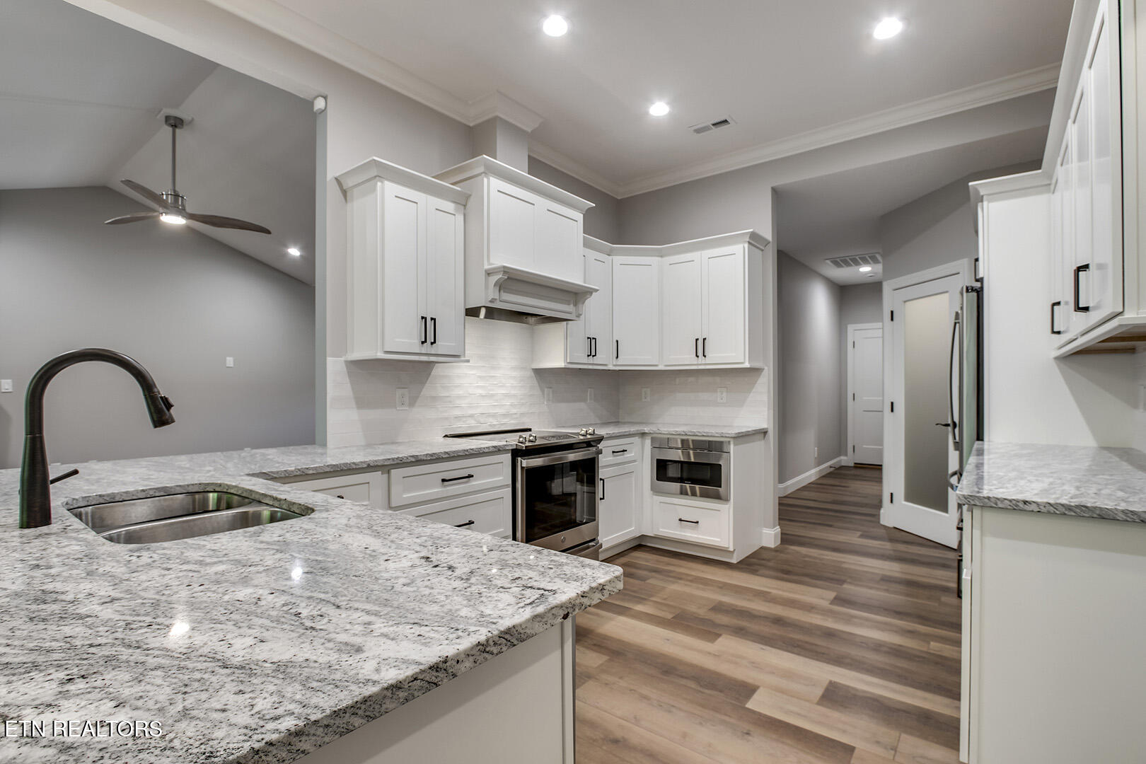 312 Elokwa Lane Loudon TN 37774