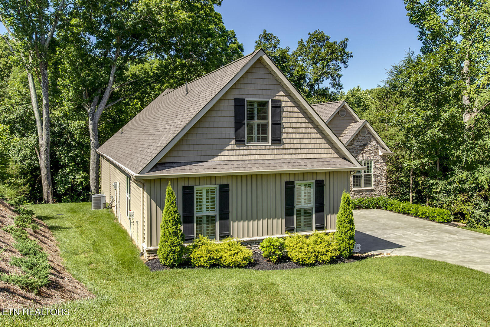 312 Elokwa Lane Loudon TN 37774
