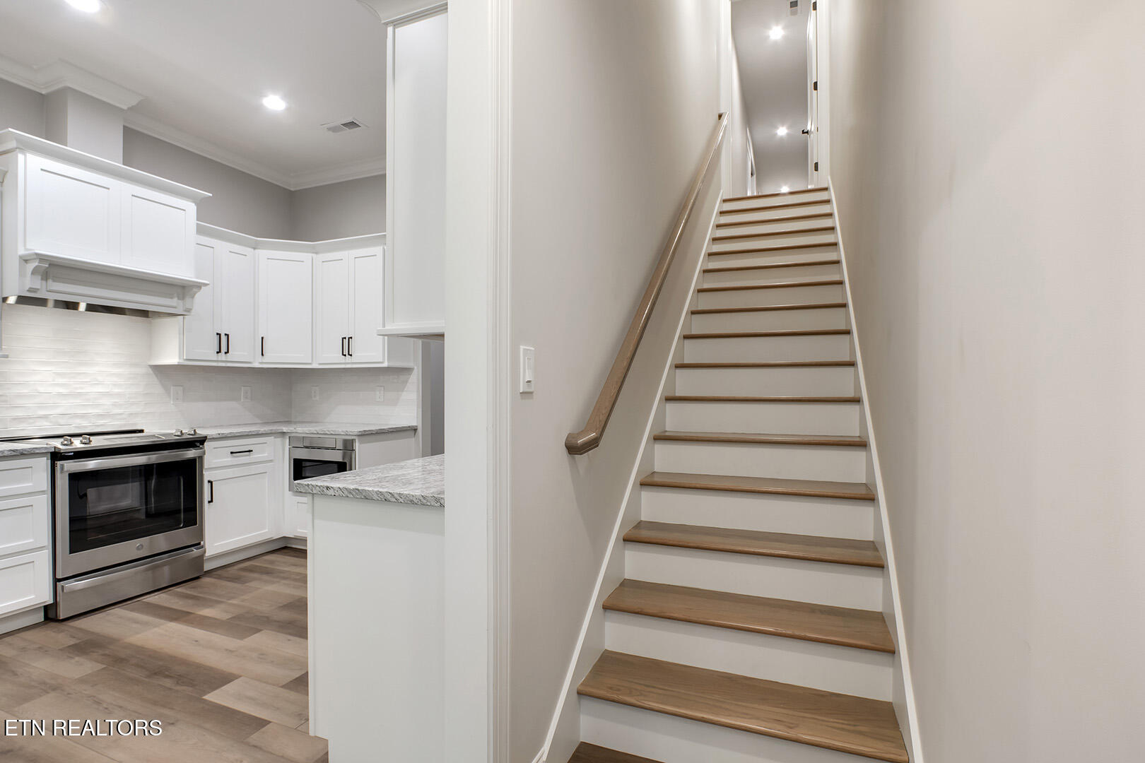 312 Elokwa Lane Loudon TN 37774