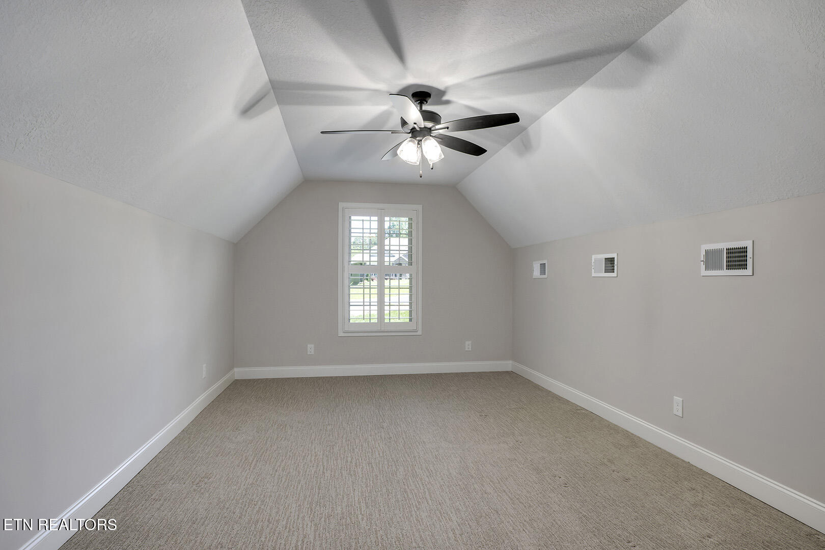 312 Elokwa Lane Loudon TN 37774
