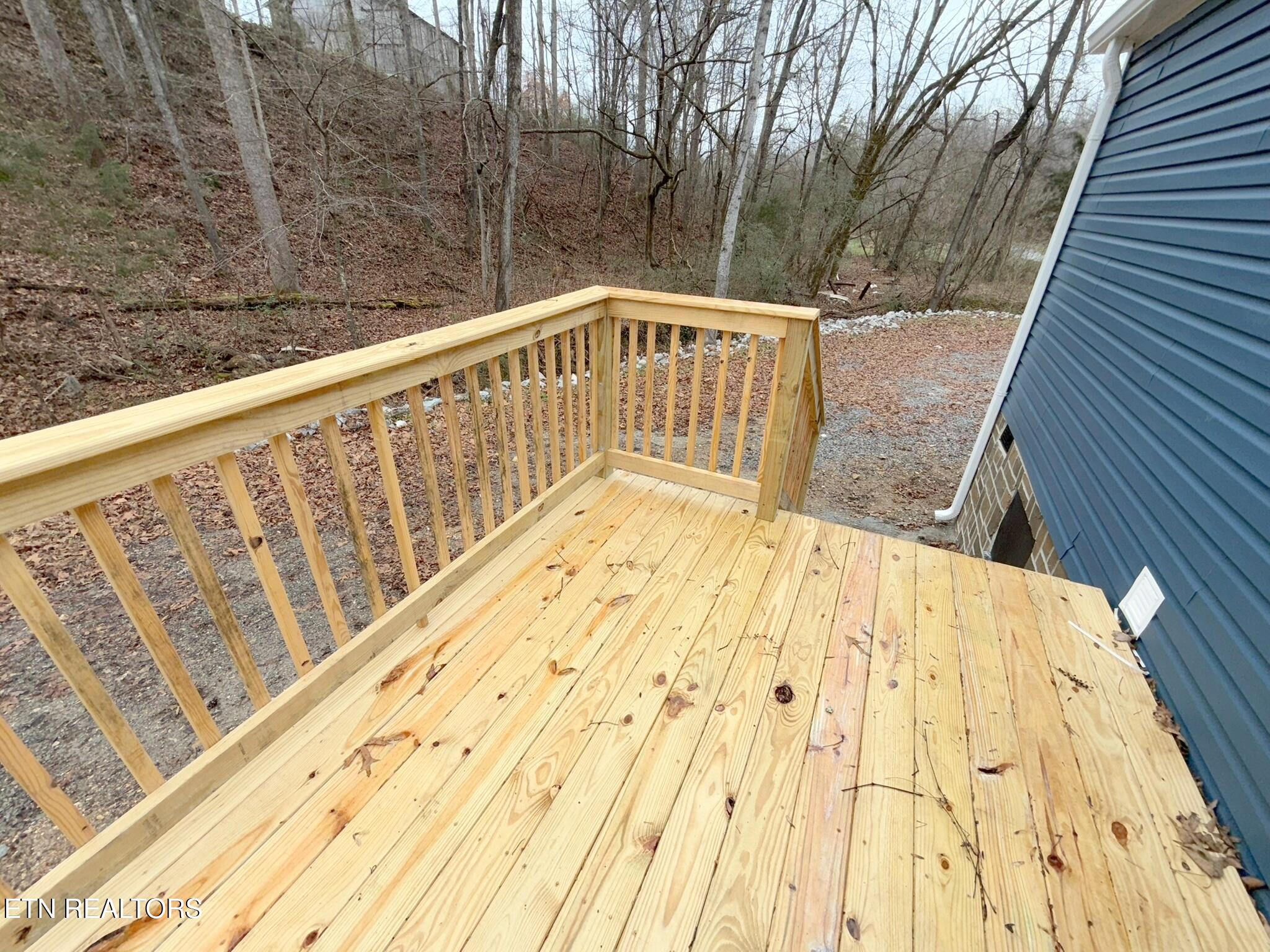 596 Old Long Hollow Road Lafollette TN 37766