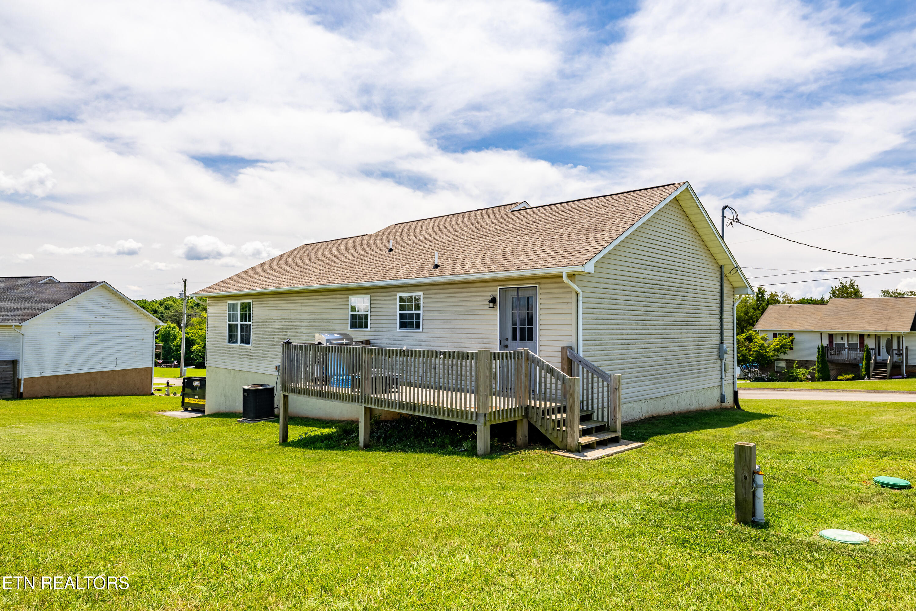 157 Ridgefield Drive Dandridge TN 37725