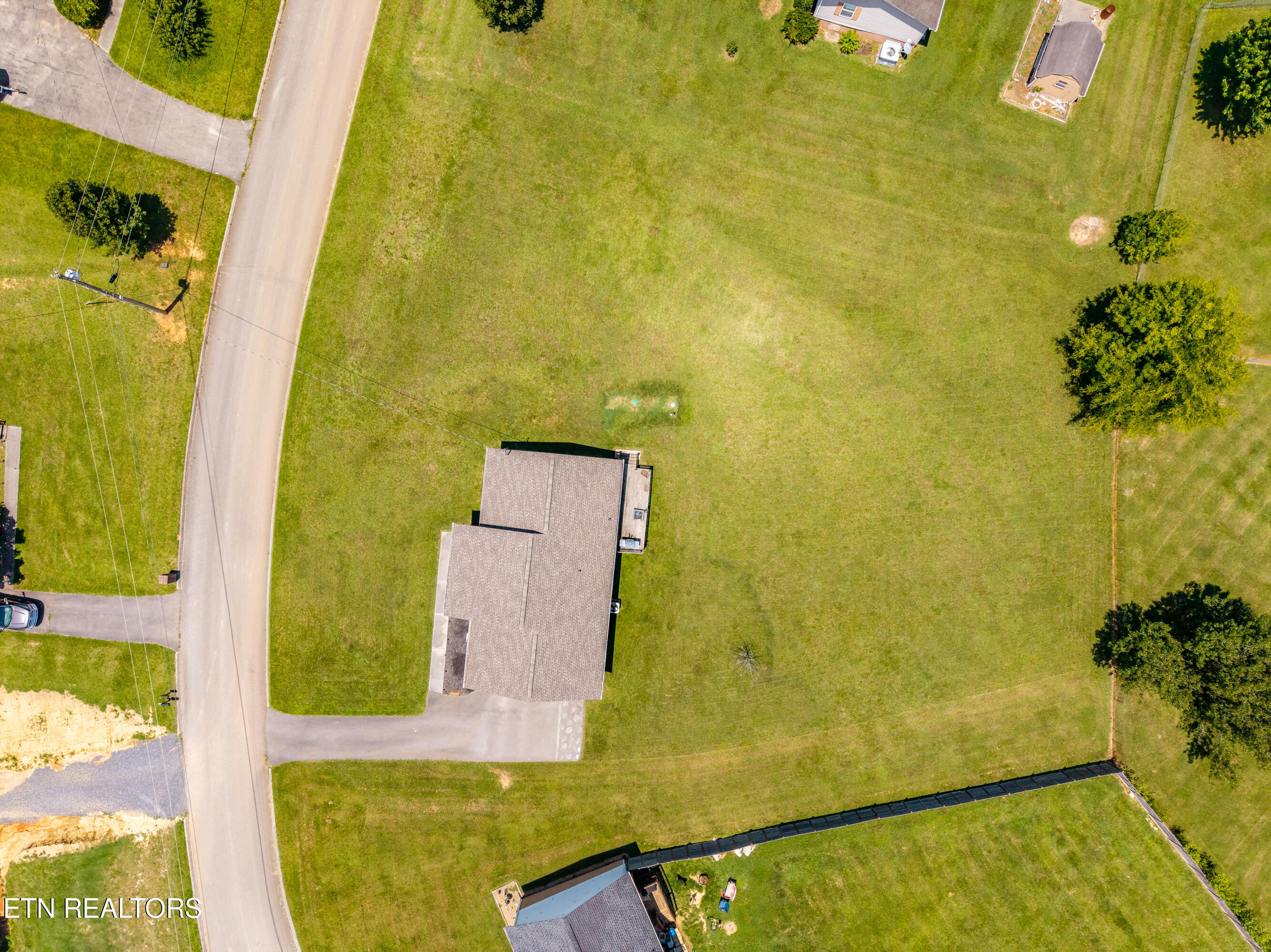 157 Ridgefield Drive Dandridge TN 37725