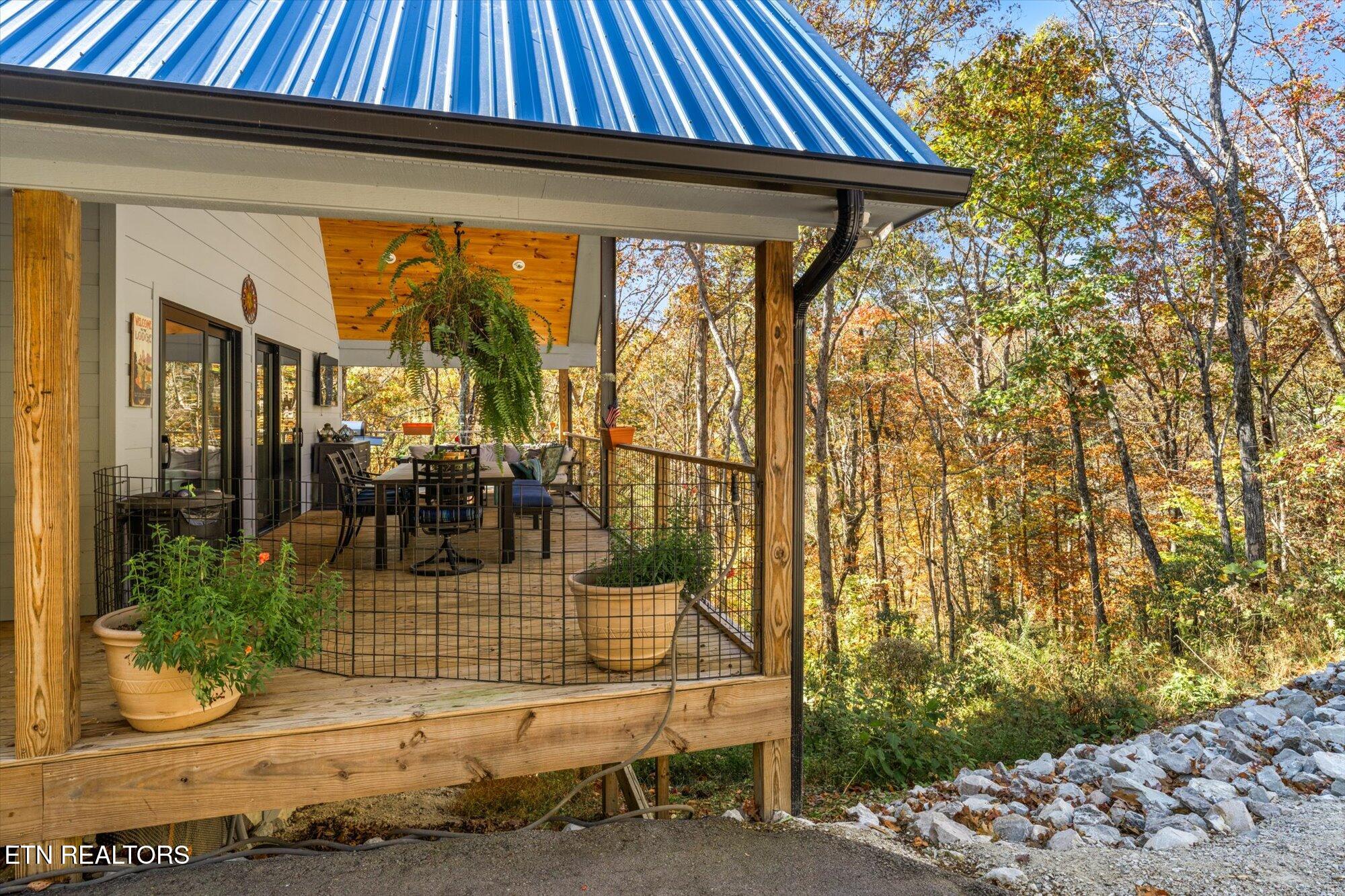 1628 Ridge Road Caryville TN 37714