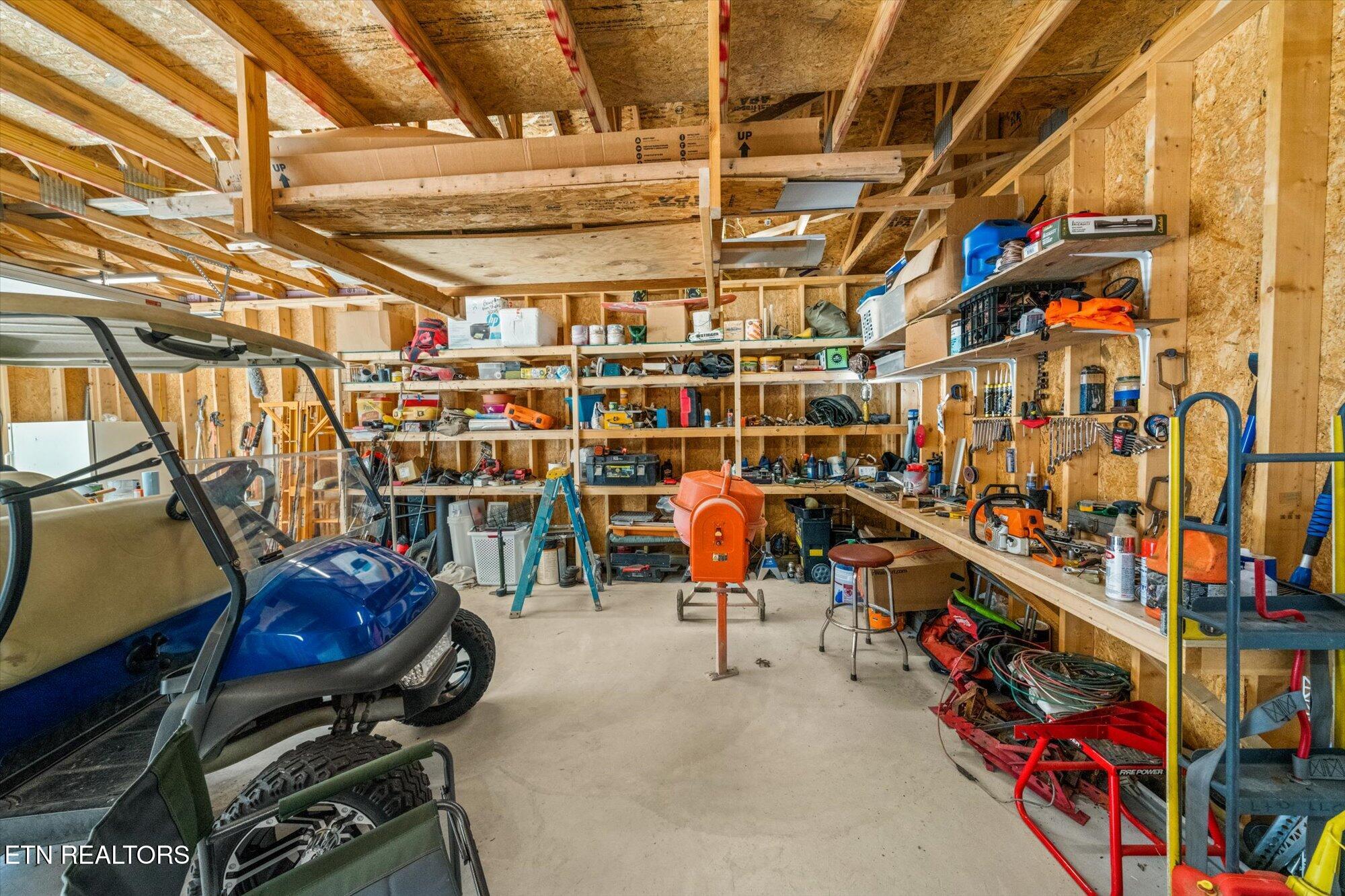 1628 Ridge Road Caryville TN 37714
