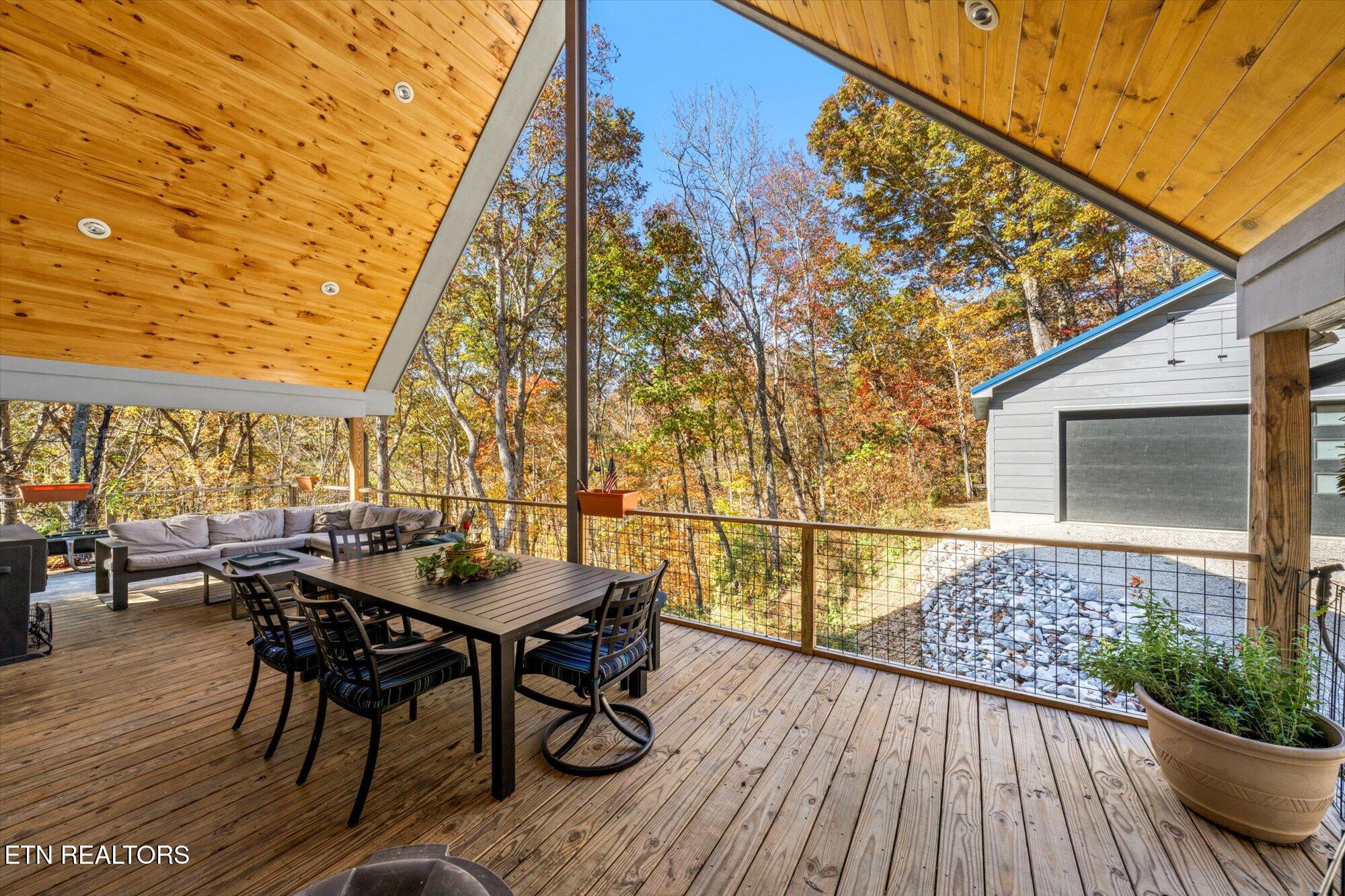 1628 Ridge Road Caryville TN 37714