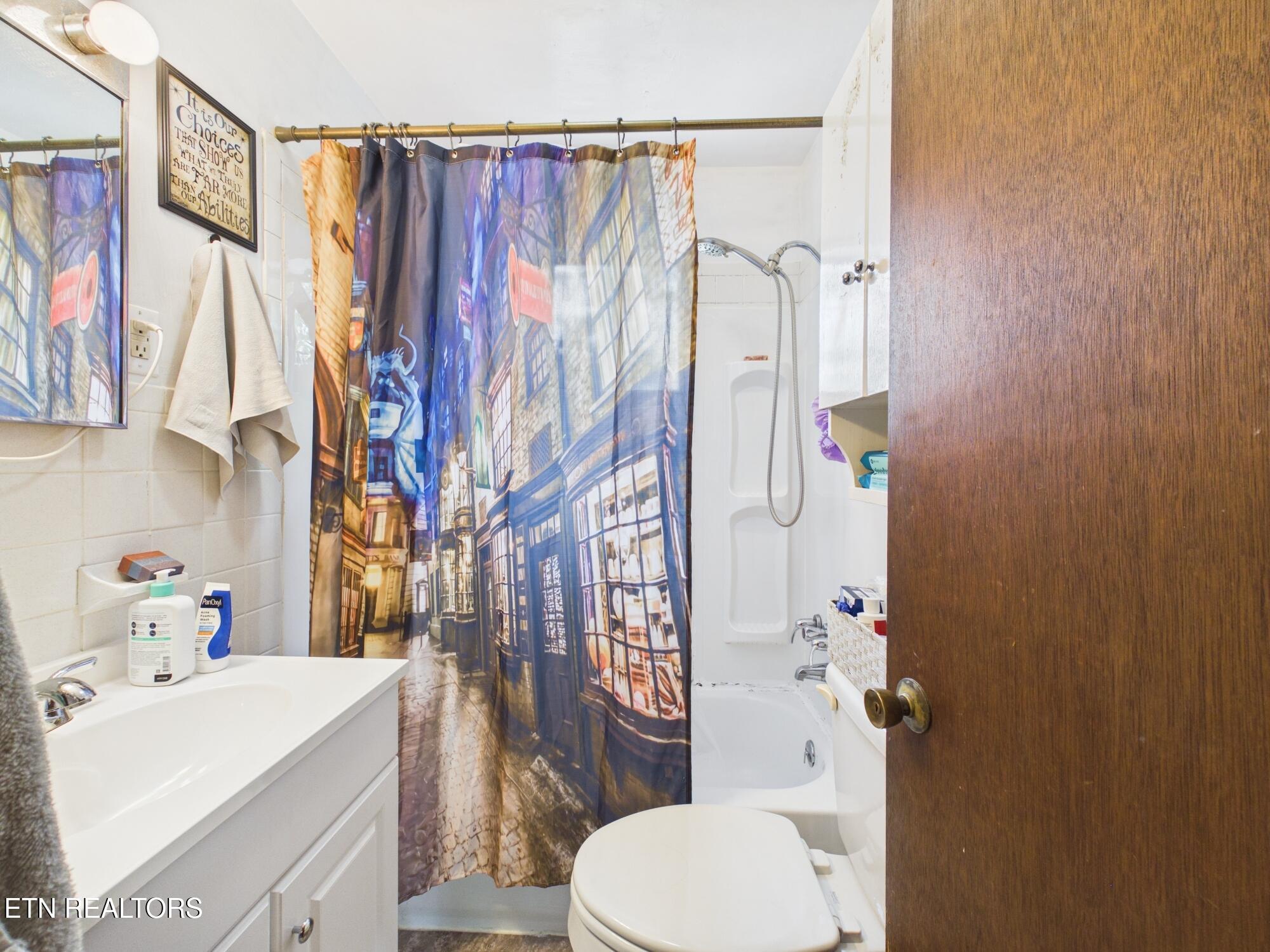 440 Swan Pond Cir Road Harriman TN 37748
