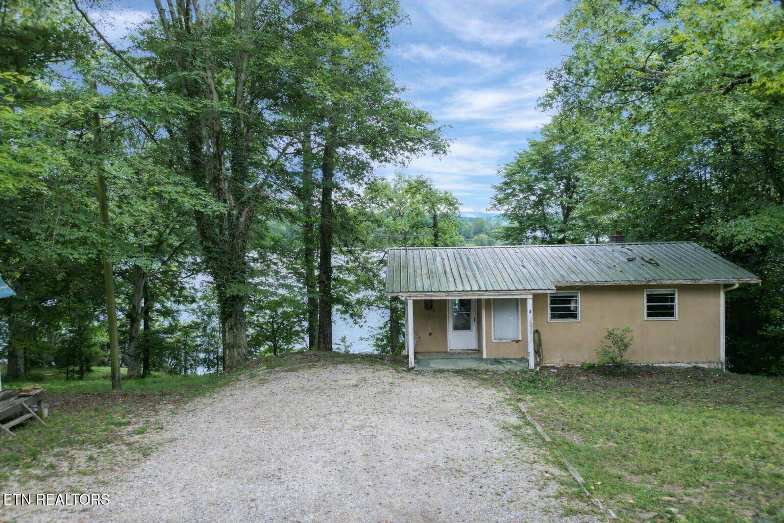 440 Swan Pond Cir Road Harriman TN 37748